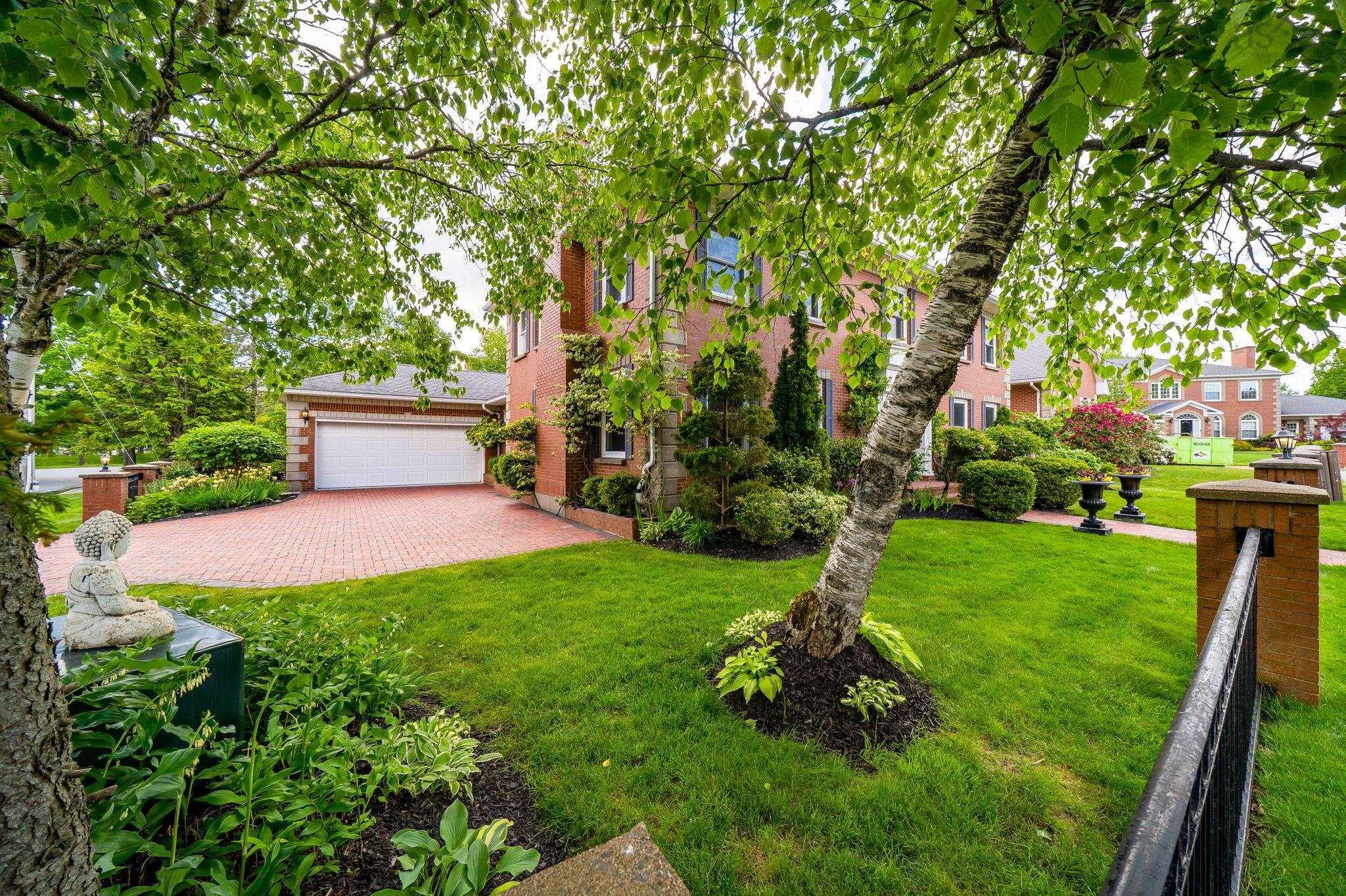 $1,250,000.00: 2 Wendover Close, Halifax Regional Municipality