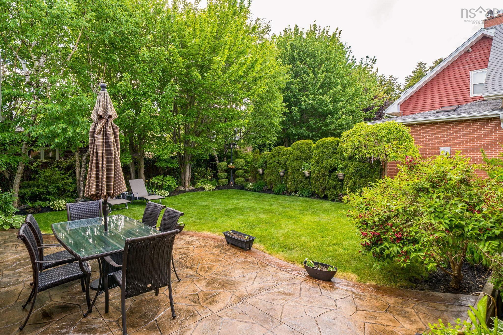 $1,250,000.00: 2 Wendover Close, Halifax Regional Municipality