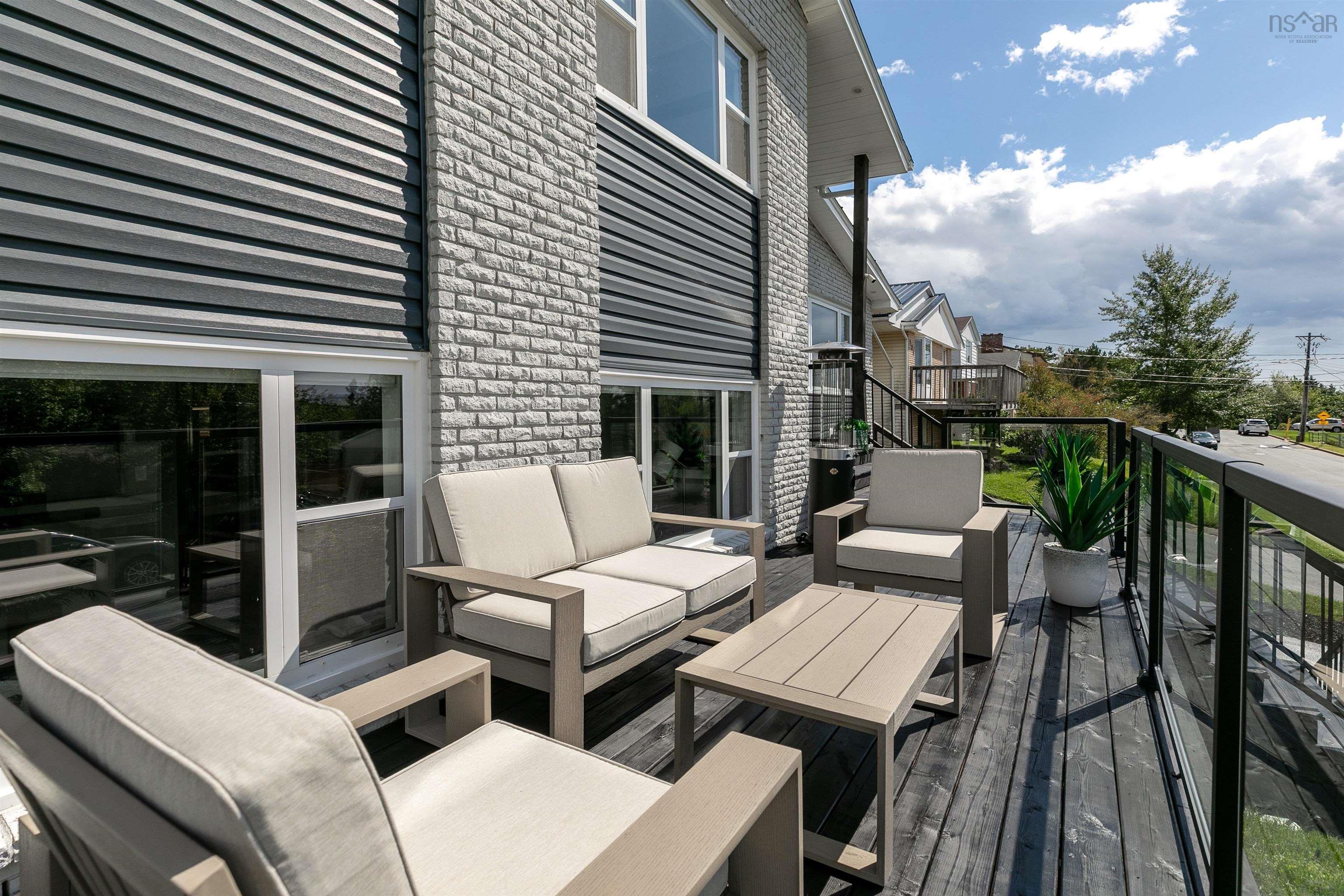 $899,900.00: 122 Regal Road, Dartmouth