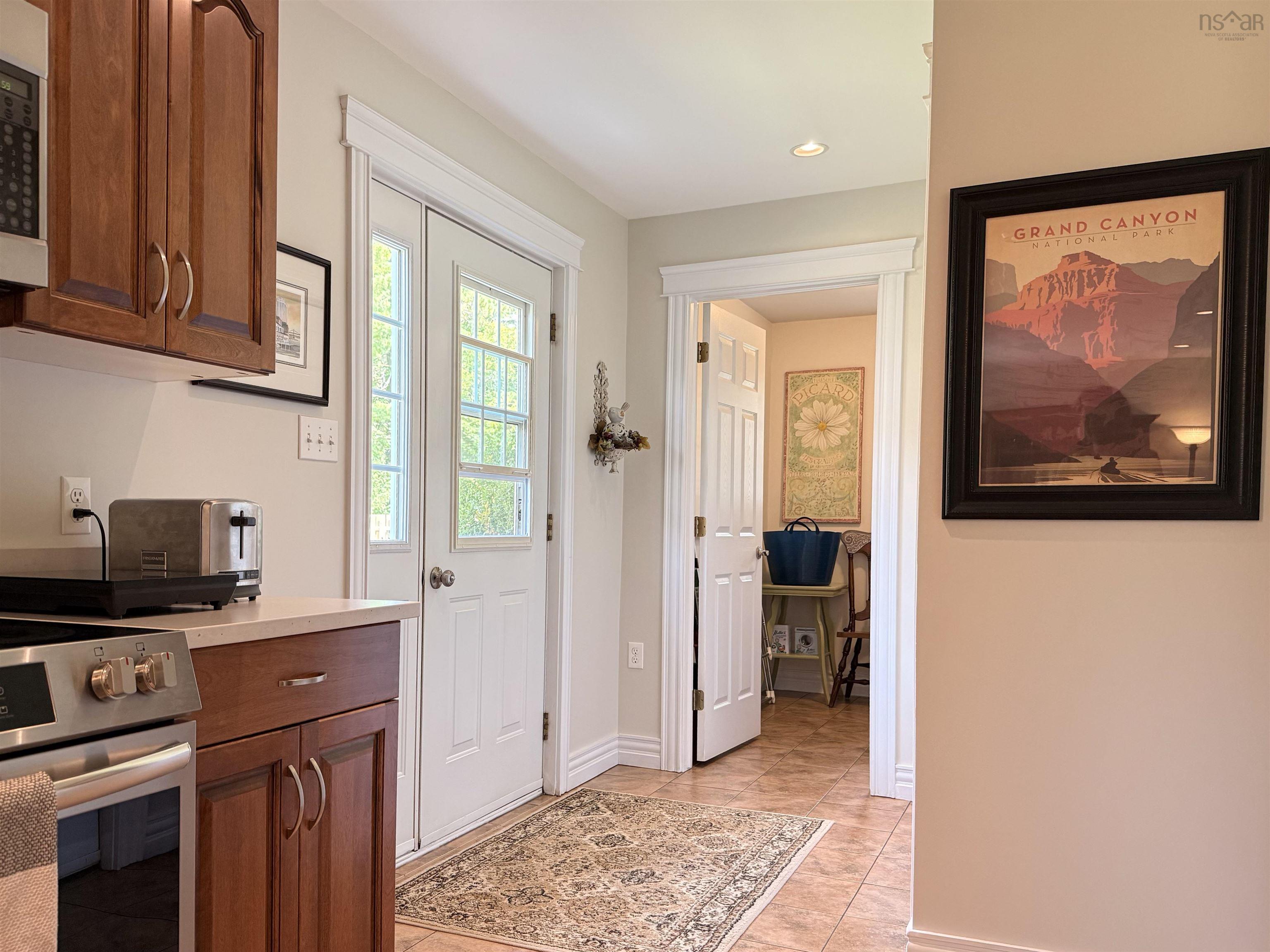 $539,000.00: 10207 Highway 201, Meadowvale