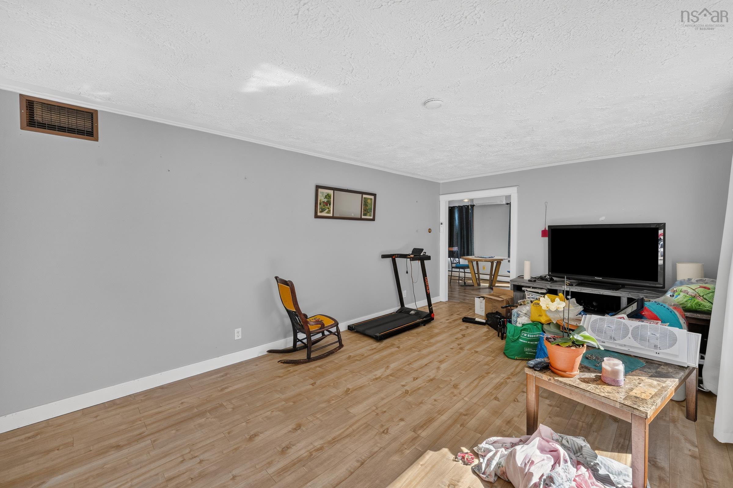 $260,000.00: 79 Second Avenue, Digby