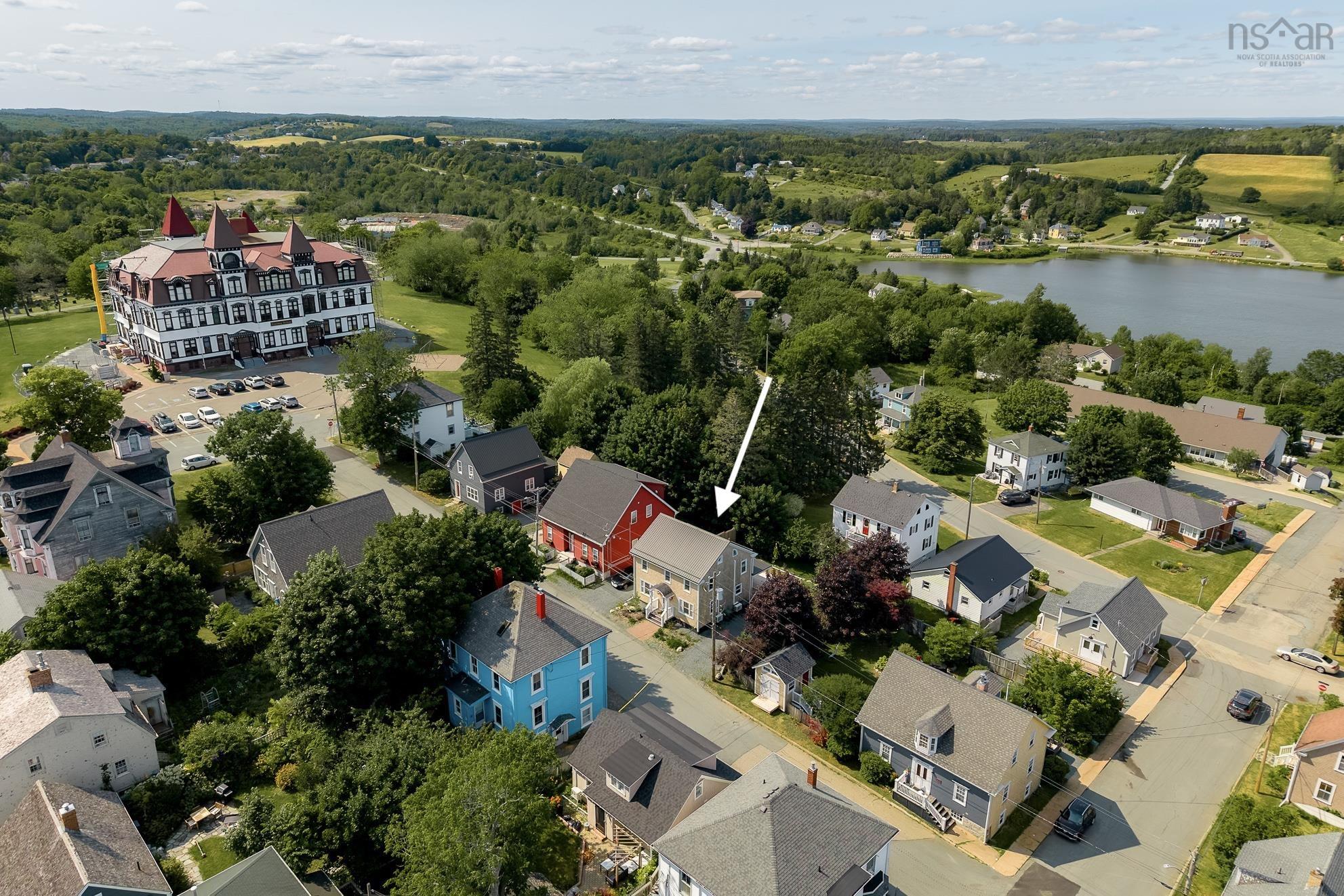 $599,000.00: 55 Lawrence Street, Lunenburg