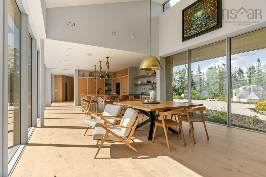 $4,295,000.00: 6949 Highway 329, East River Point