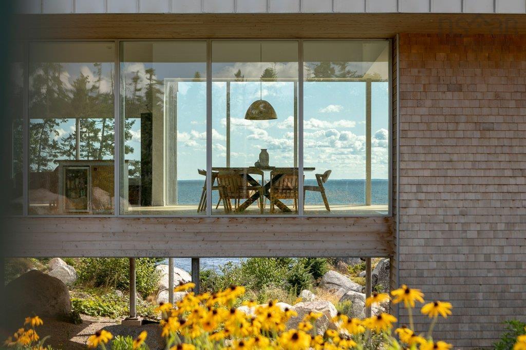 $4,295,000.00: 6949 Highway 329, East River Point