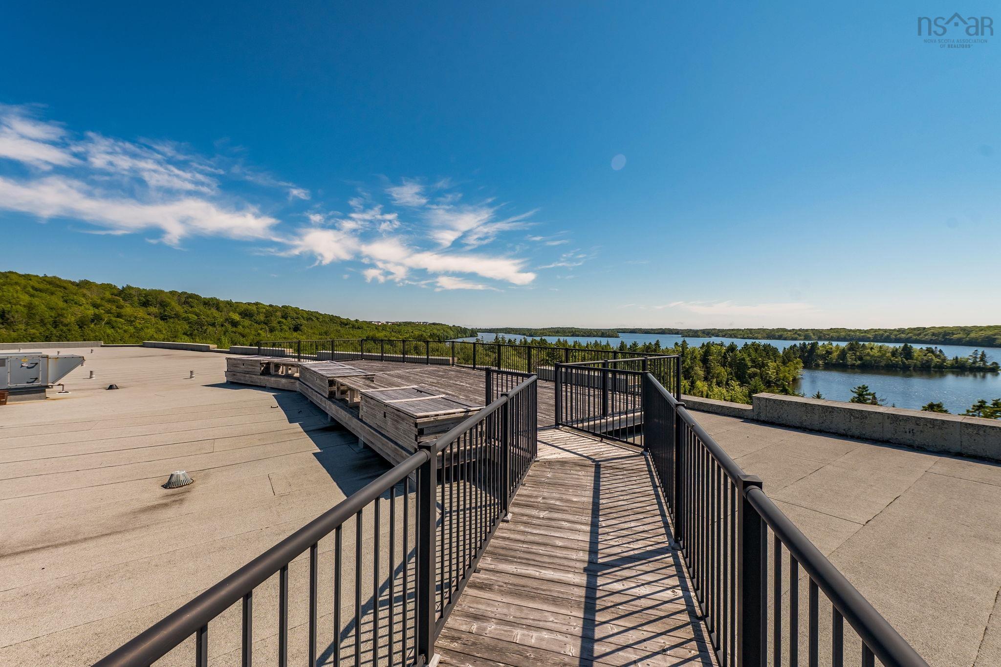 $429,900.00: 111 89 Pebblecreek Crescent, Dartmouth