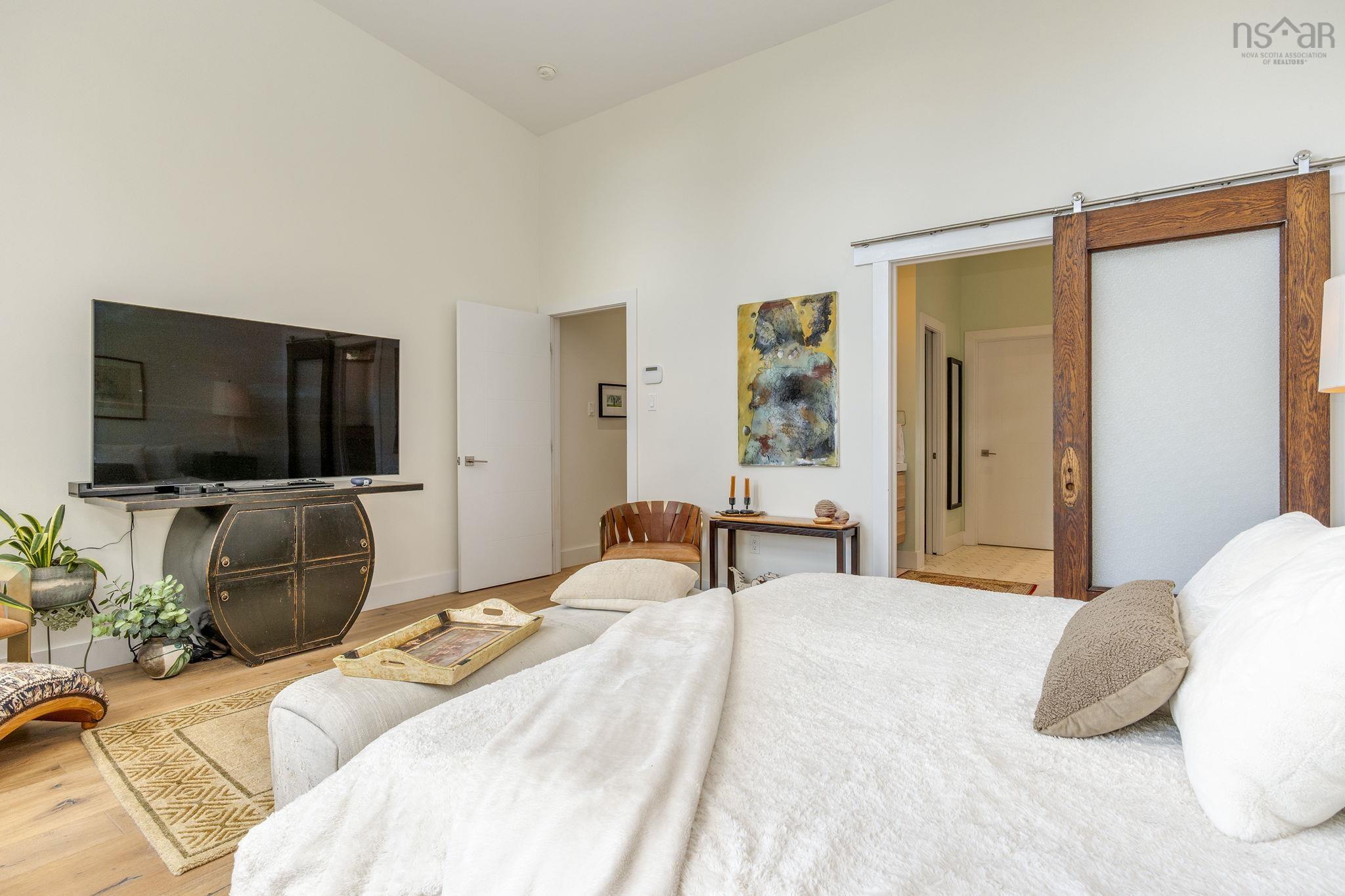 8 First Avenue, Bedford, NS (MLS 202622434)