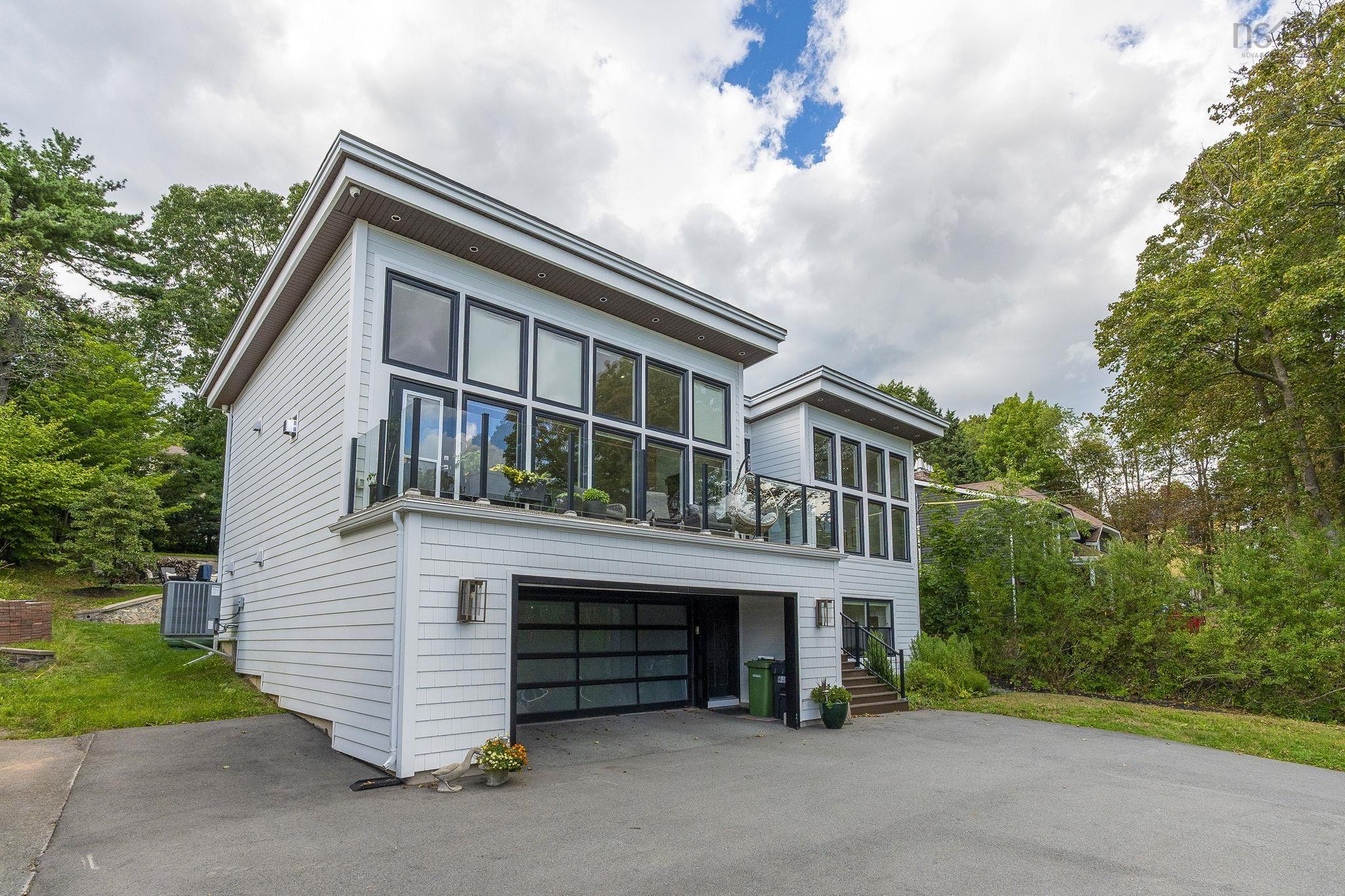 8 First Avenue, Bedford, NS (MLS 202622434)