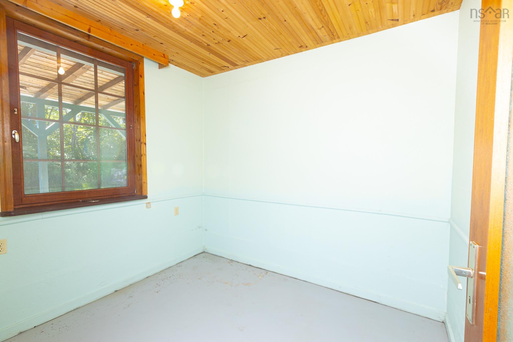 $245,000.00: 10 River Road, Port L