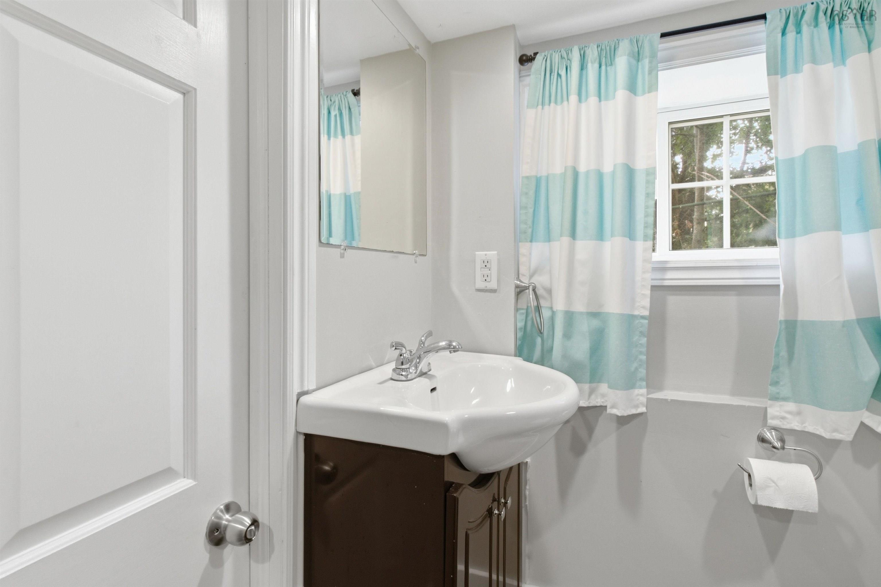 $639,000.00: 3622 Barrington Street, Halifax