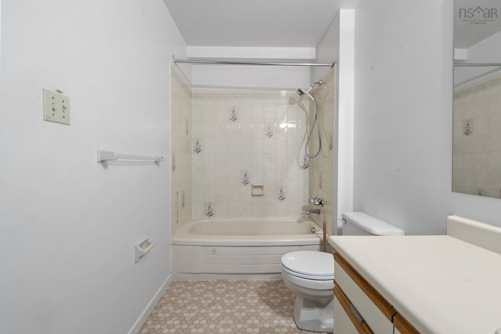$275,000.00: 207 51 Wimbledon Road, Bedford