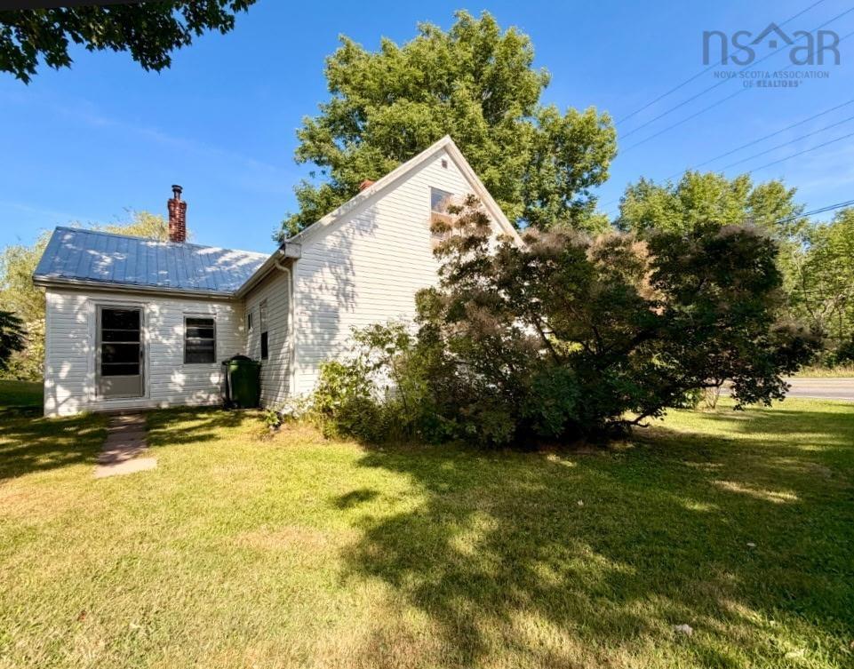 $282,000.00: 1927 HIGHWAY 6 Highway, River John