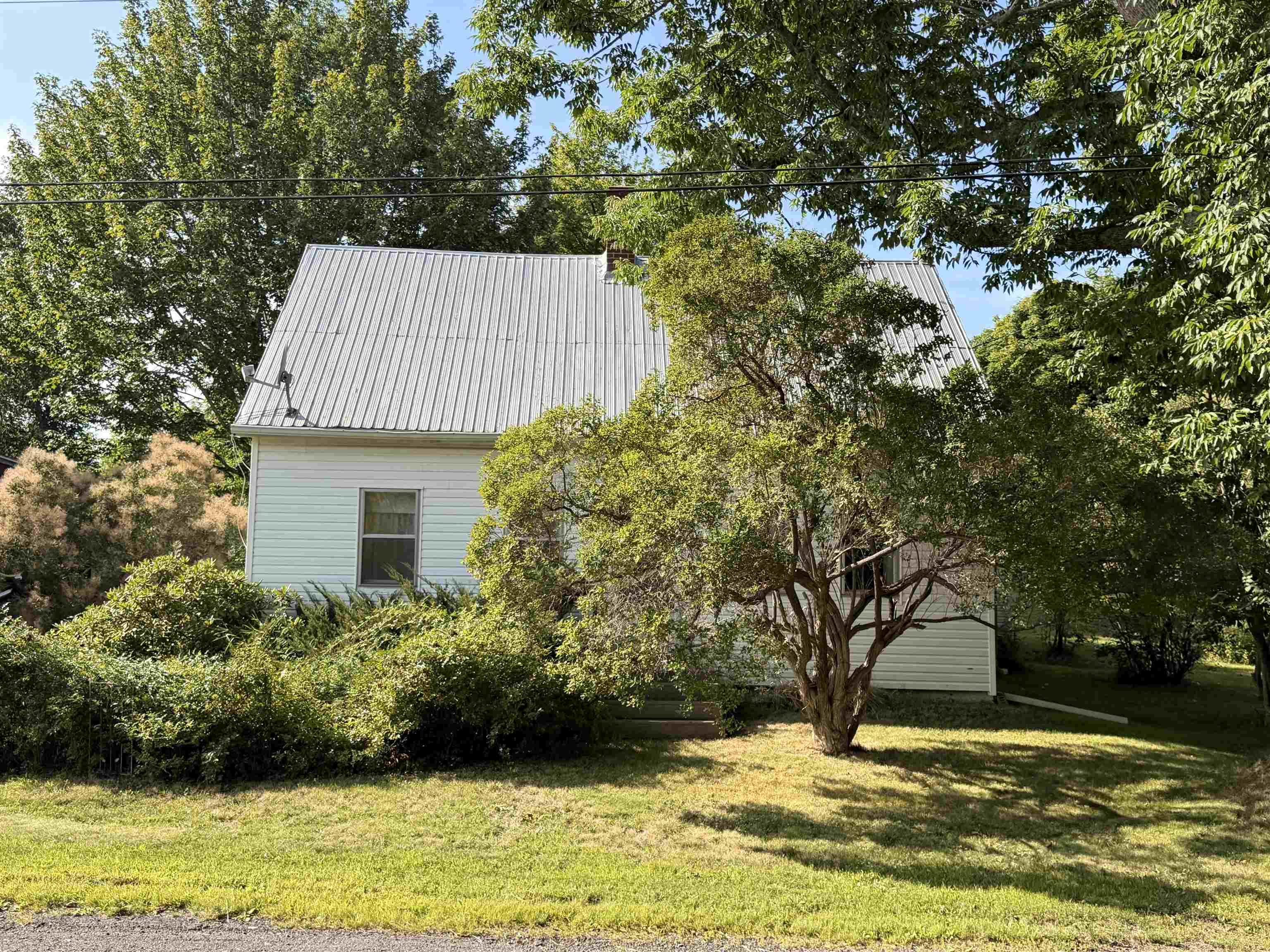 $282,000.00: 1927 HIGHWAY 6 Highway, River John