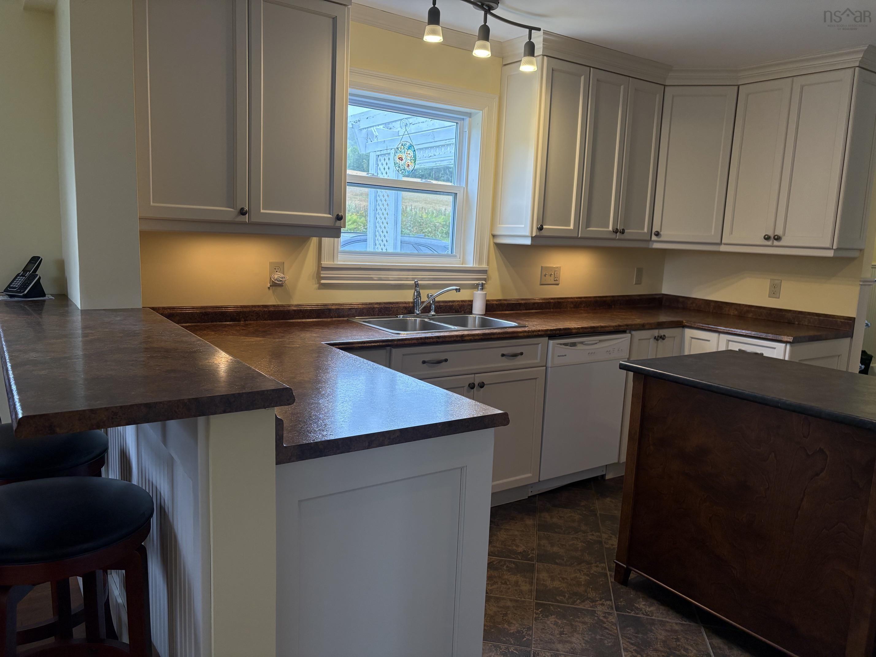 $449,900.00: 3001 Highway 221, Weston