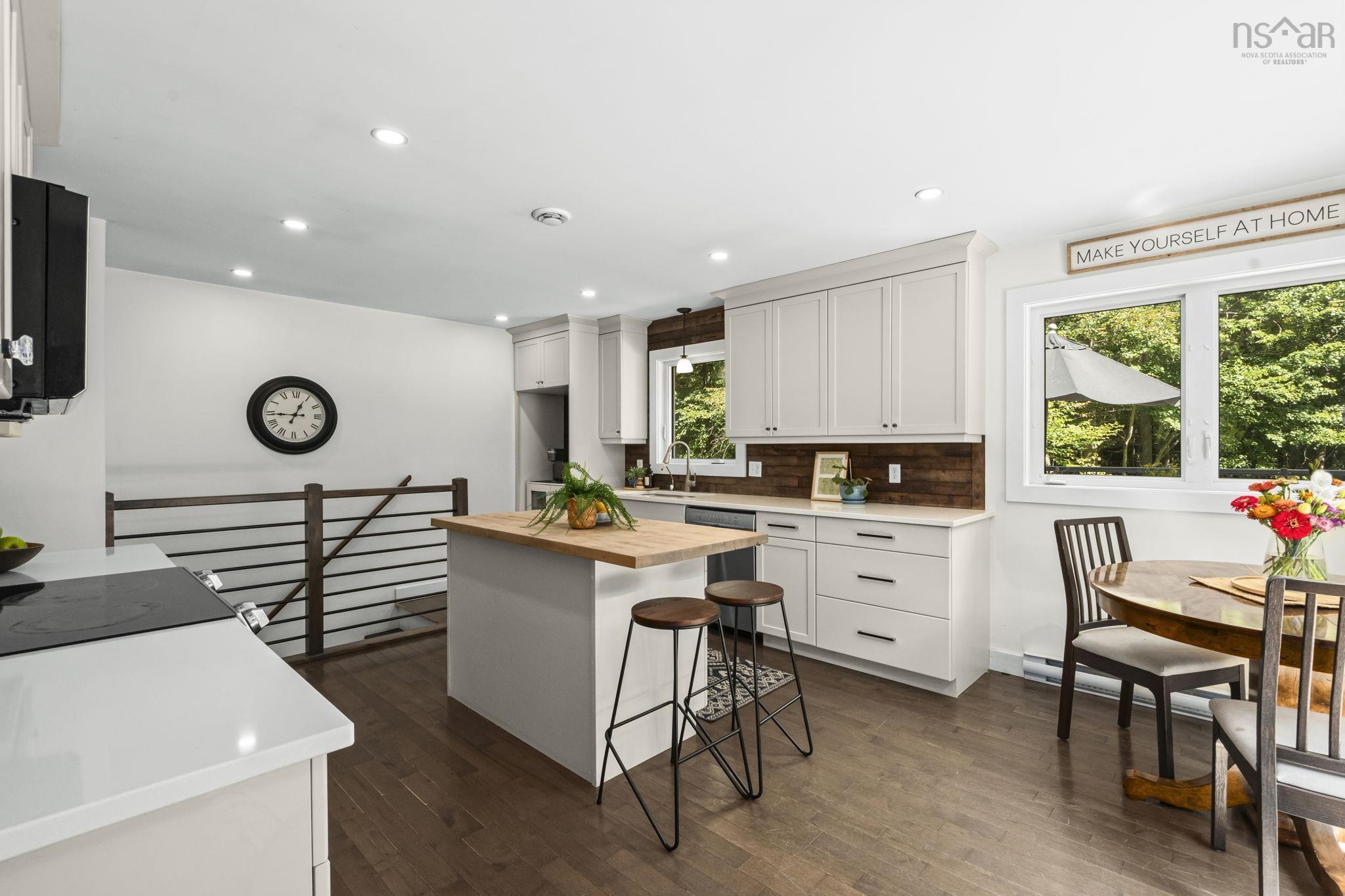 $599,000.00: 83 Lakecrest Drive, East Uniacke