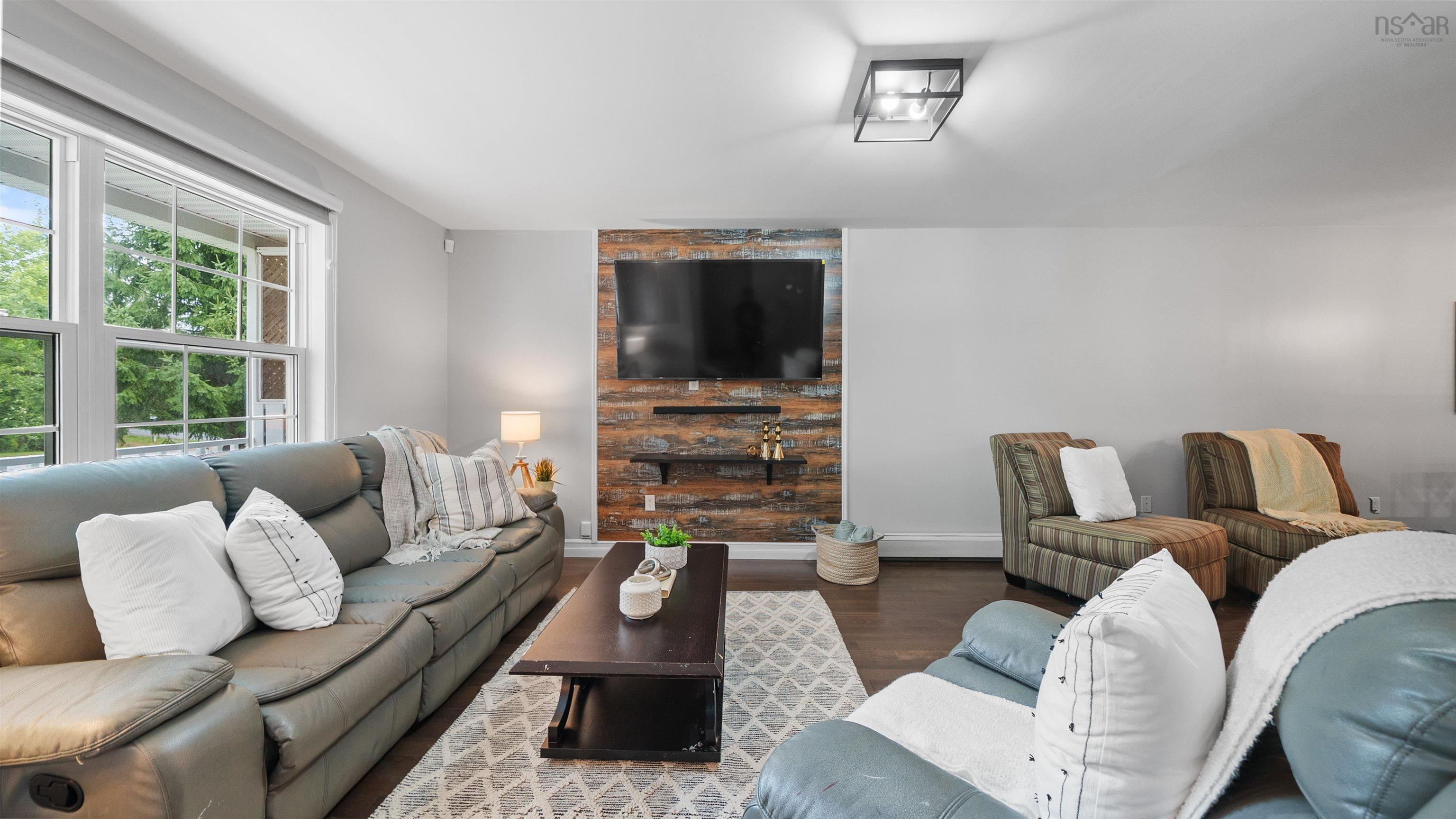 $465,000.00: 12 Maplewood Drive, Timberlea