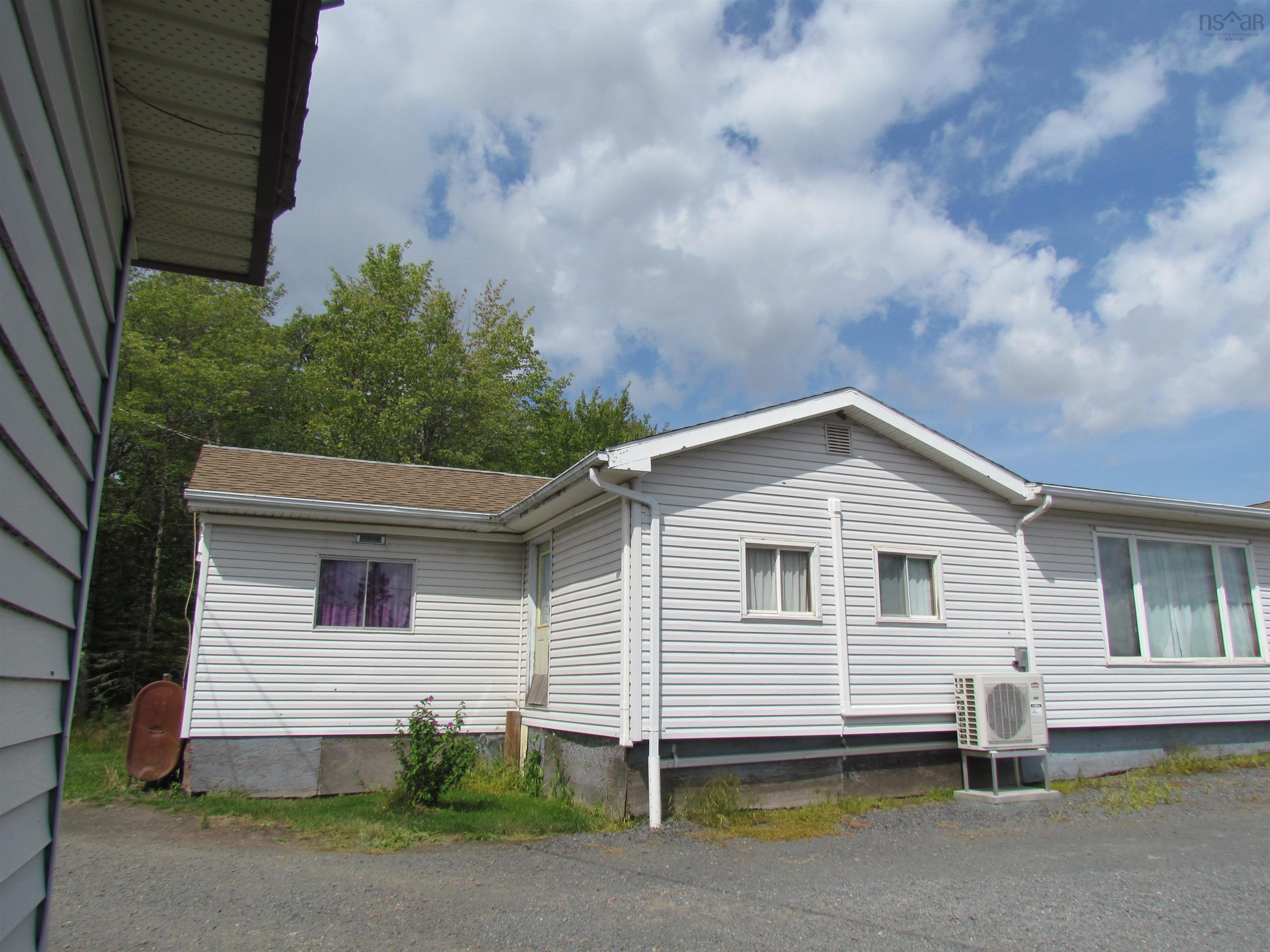 $125,000.00: 1125 Findley Road, Northfield