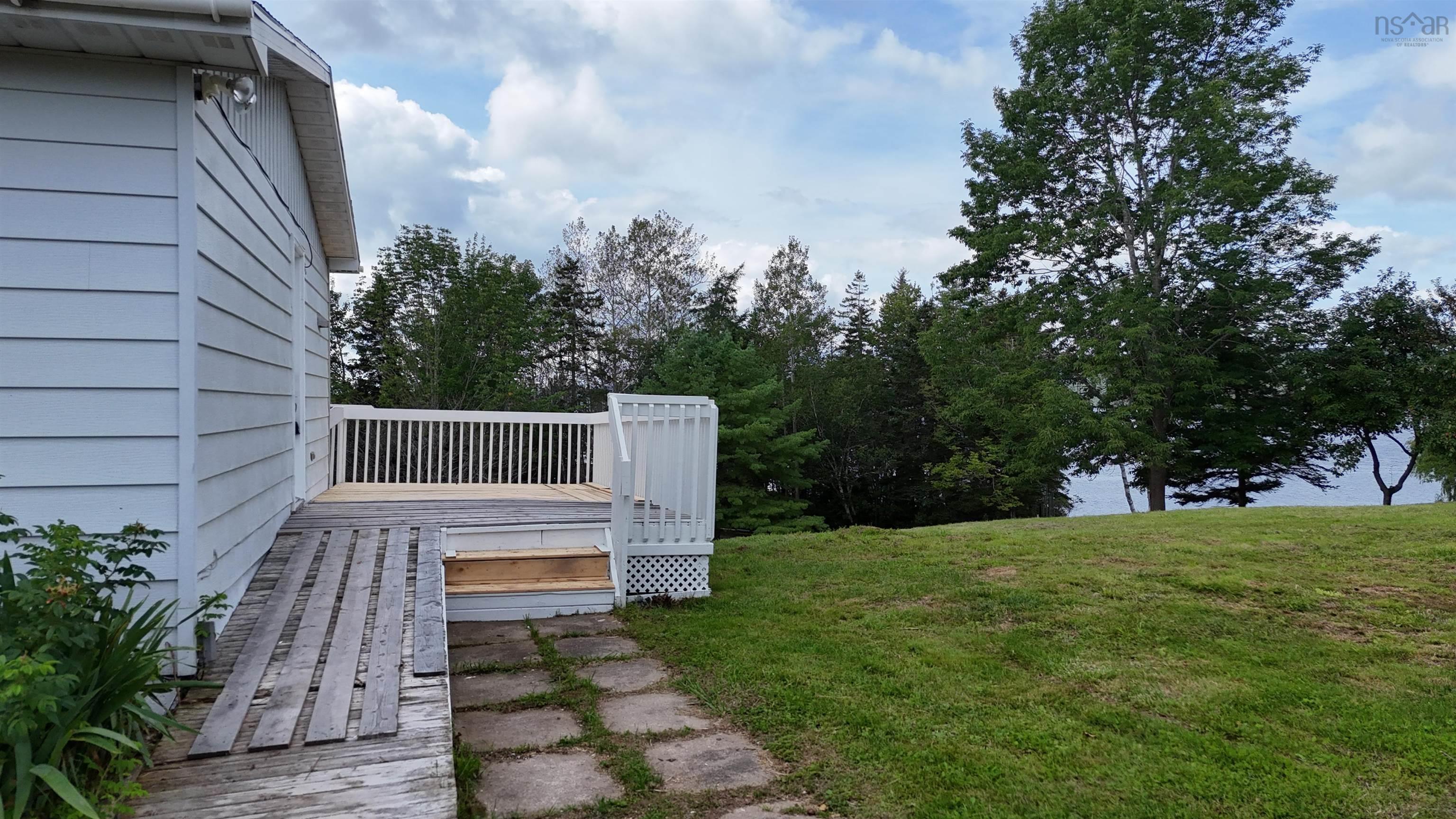 $285,000.00: 642 223 Highway, Little Narrows