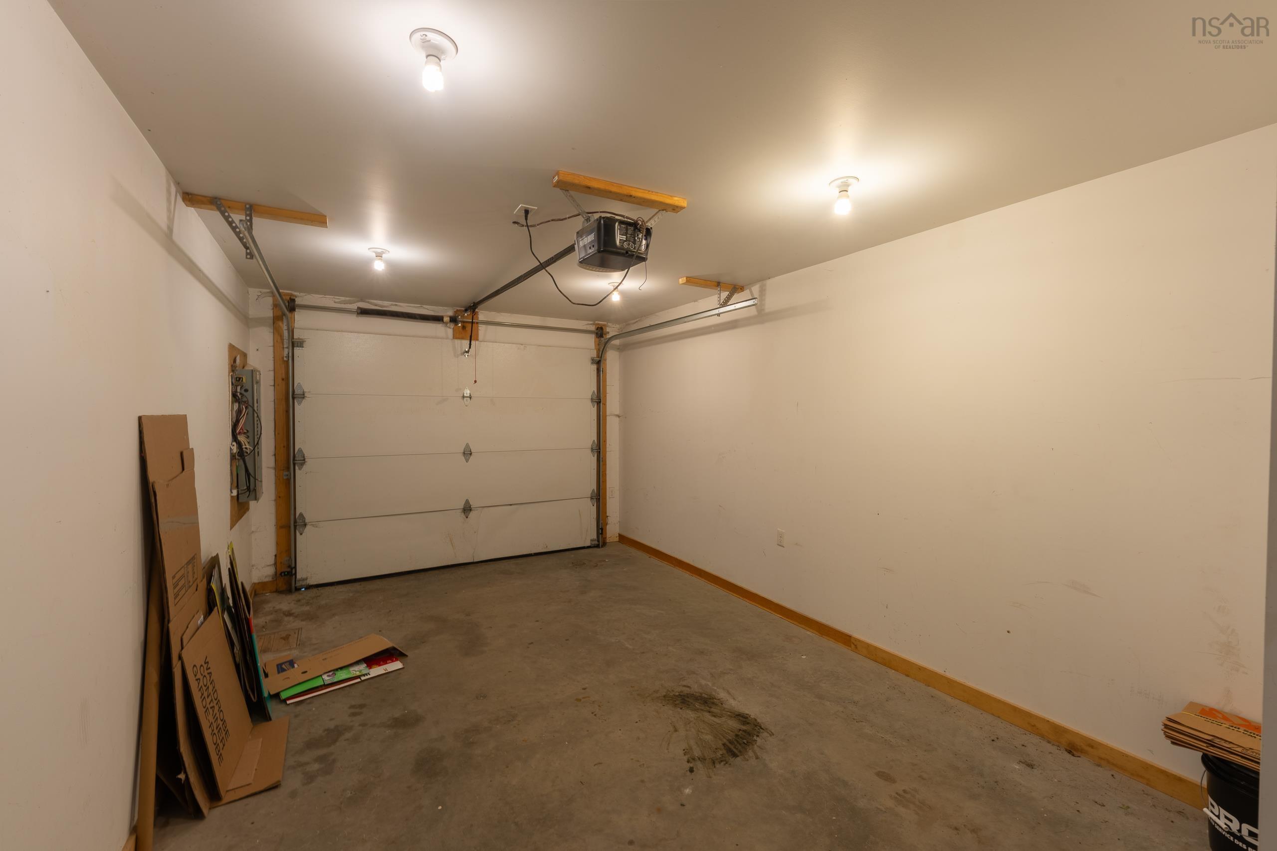 $329,900.00: 6032 Highway 1, Cambridge