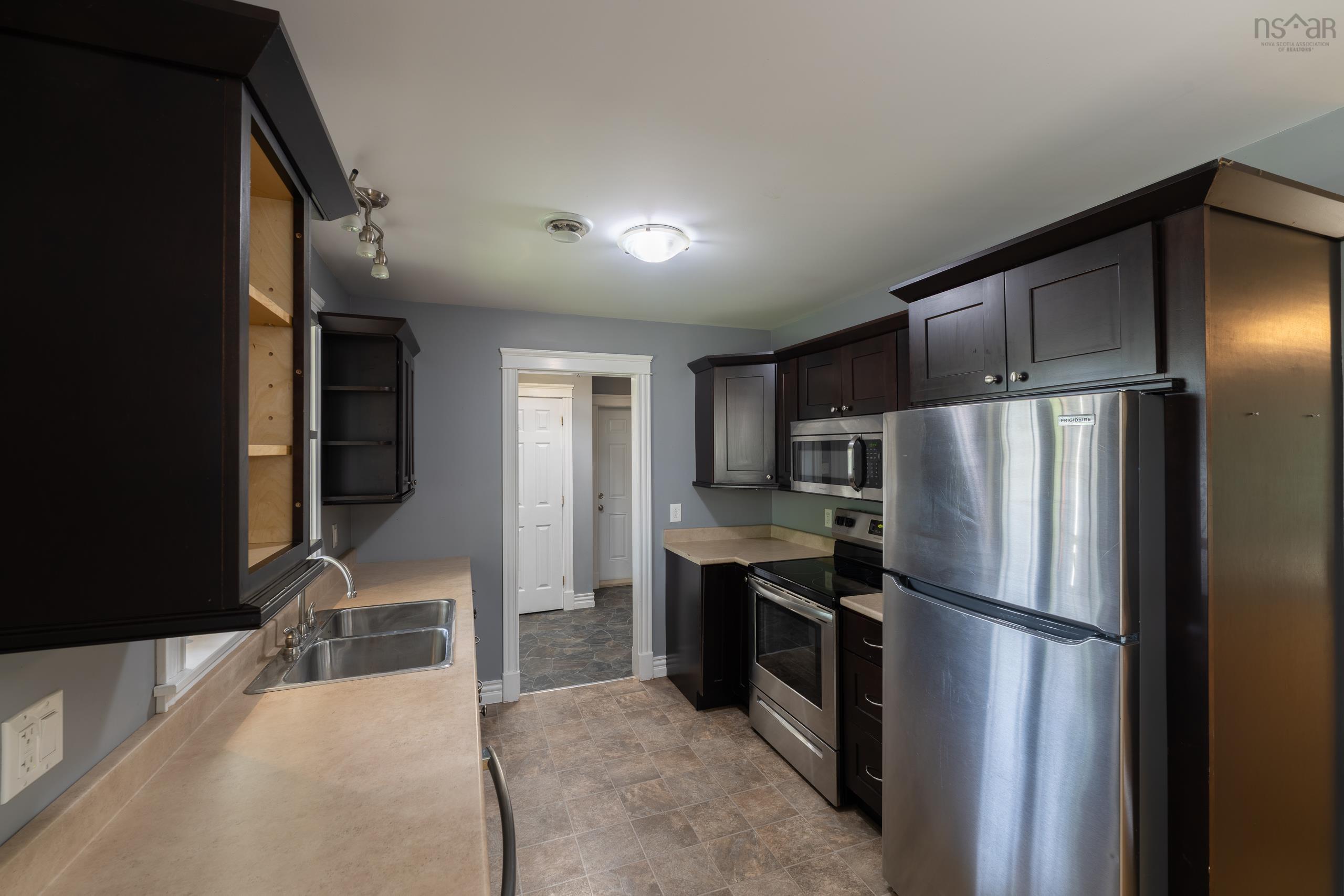$329,900.00: 6032 Highway 1, Cambridge