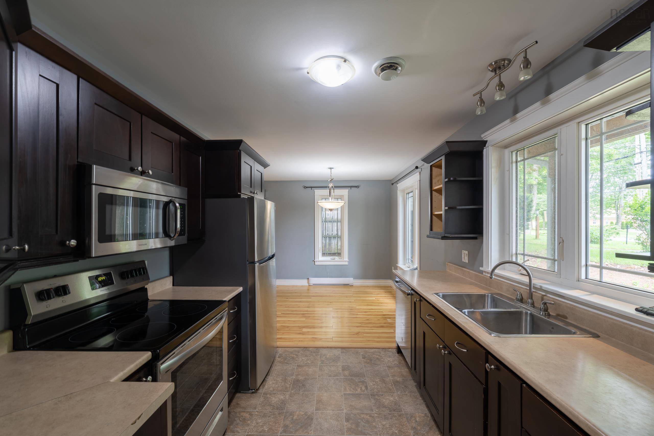 $329,900.00: 6032 Highway 1, Cambridge