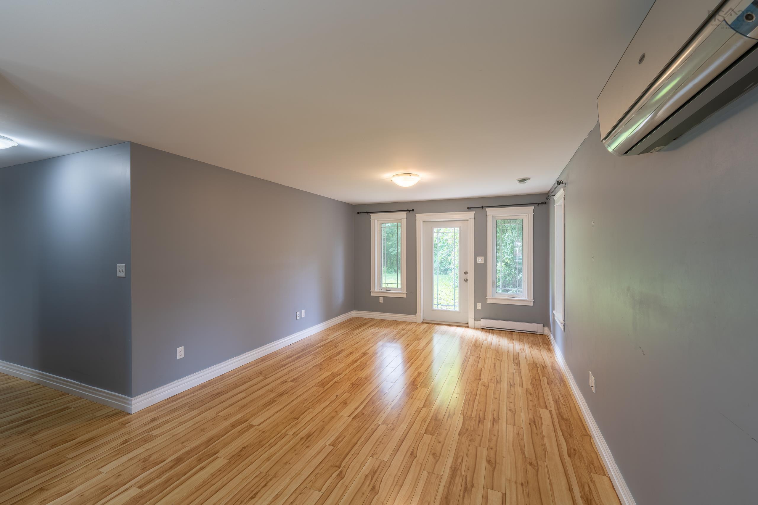 $329,900.00: 6032 Highway 1, Cambridge