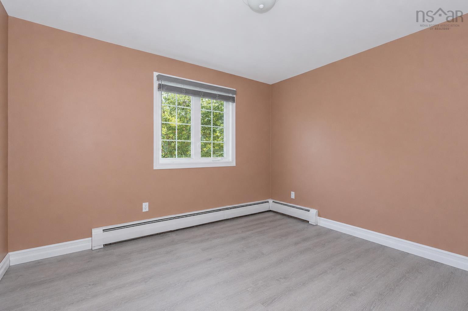 $384,000.00: 54 Acadia Drive, Sydney