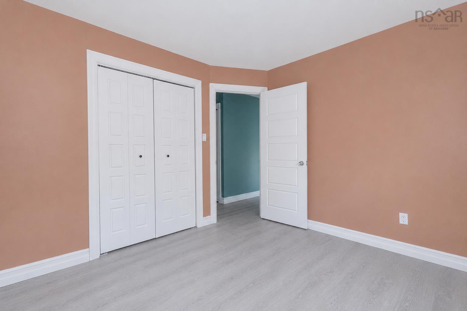 $384,000.00: 54 Acadia Drive, Sydney