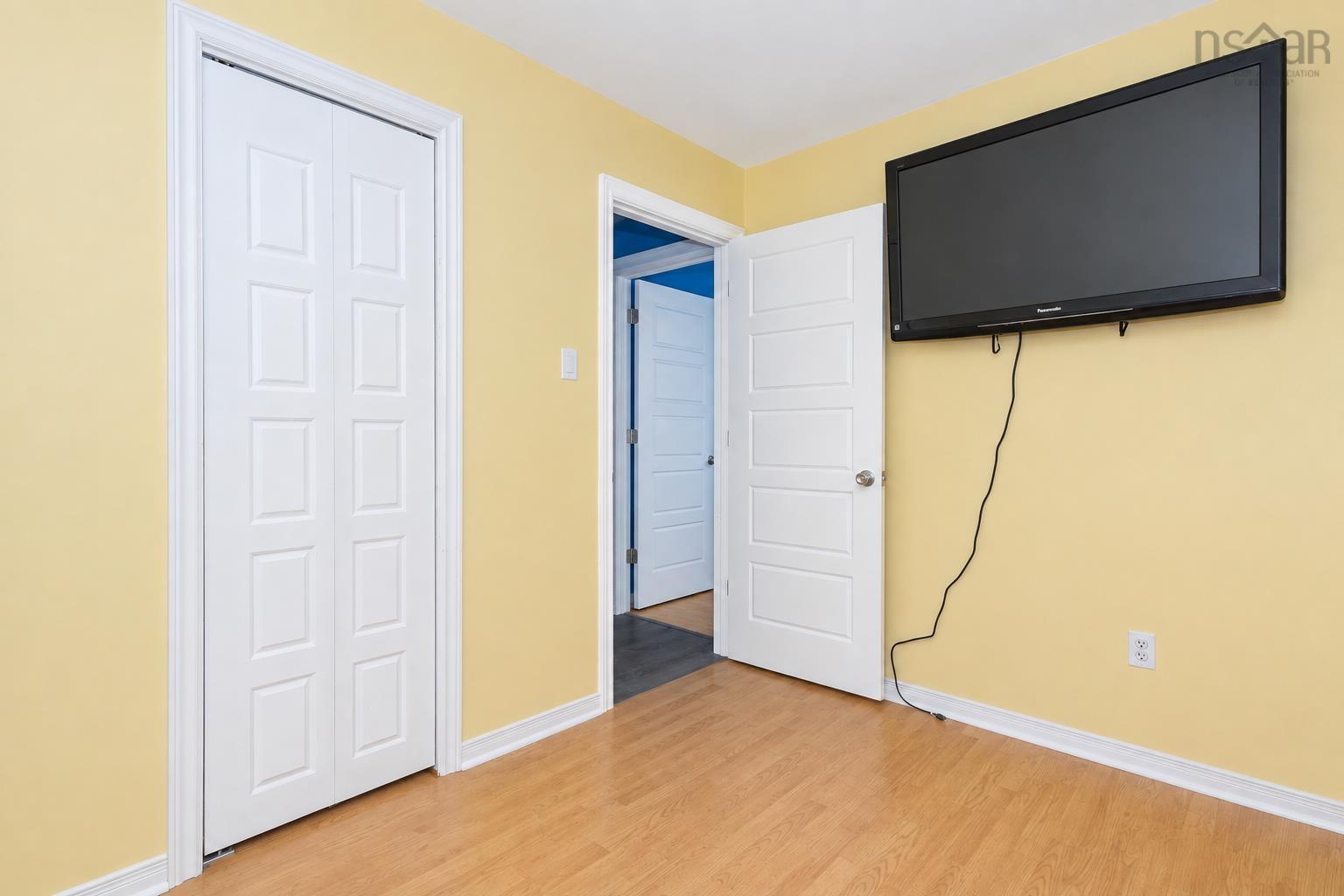 $384,000.00: 54 Acadia Drive, Sydney