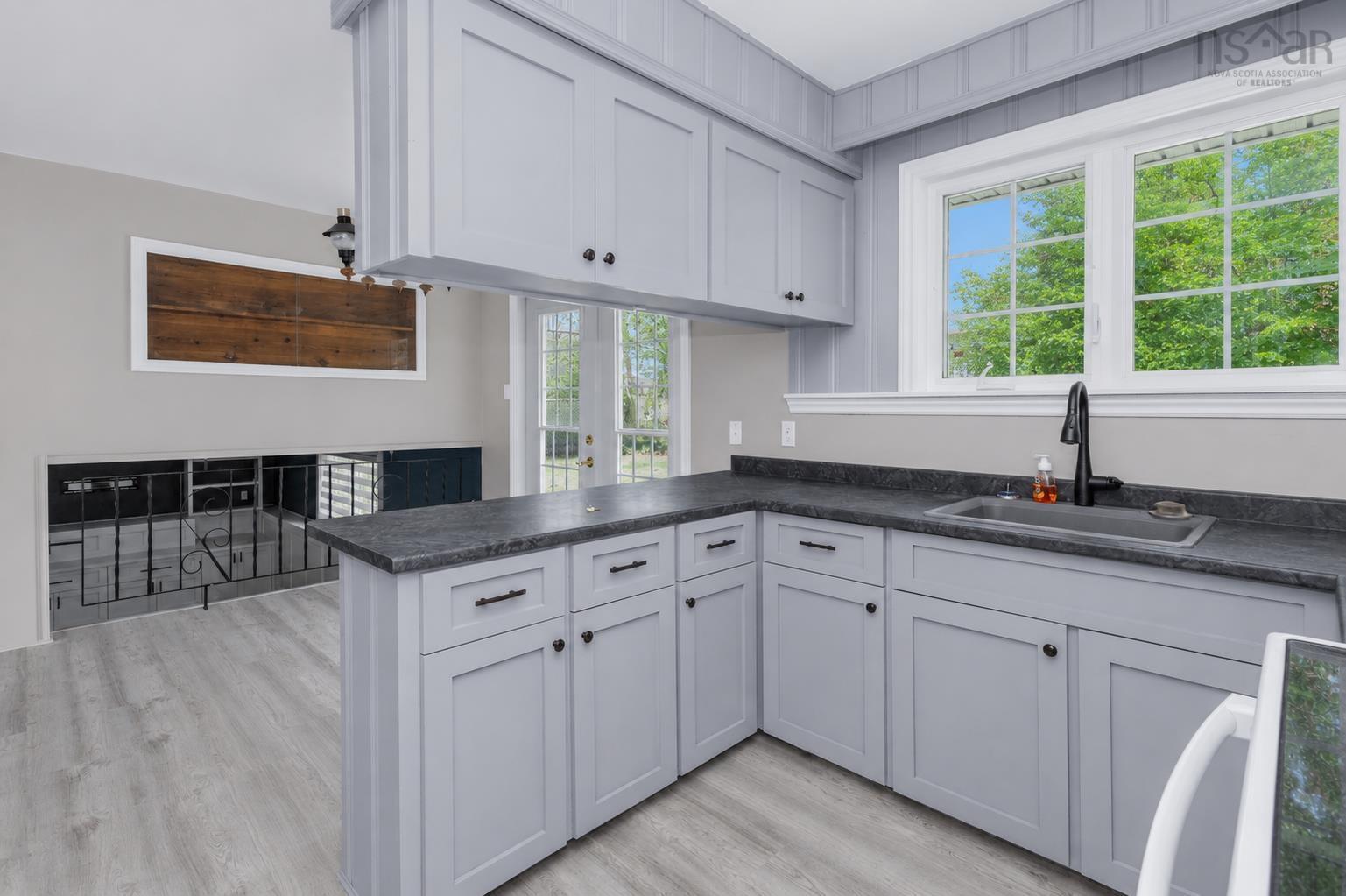 $384,000.00: 54 Acadia Drive, Sydney