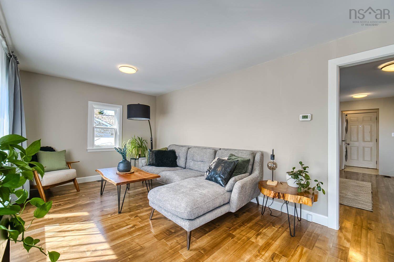 $399,999.00: 331 Chadwick Street, Dartmouth