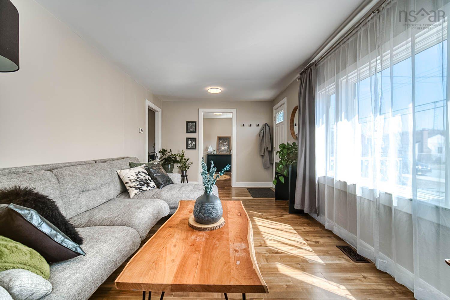 $399,999.00: 331 Chadwick Street, Dartmouth