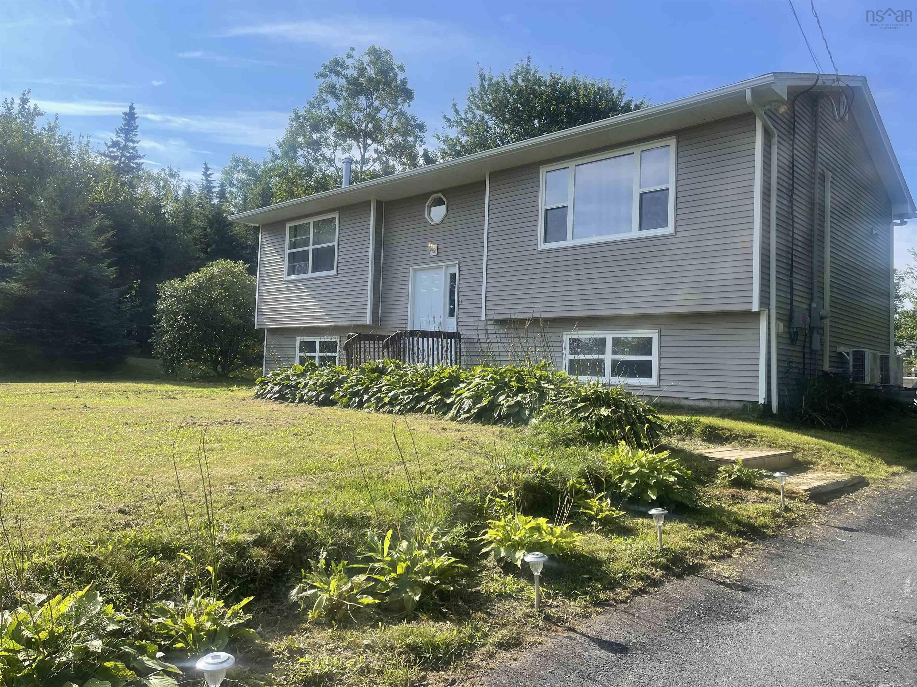 $549,900.00: 58 Delmerle Drive, Whites Lake