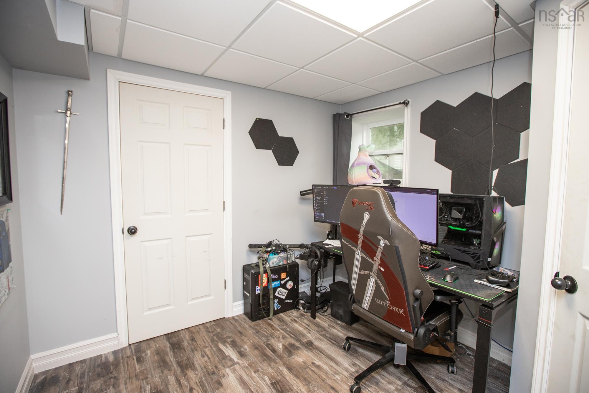 58 Delmerle Drive photo #21