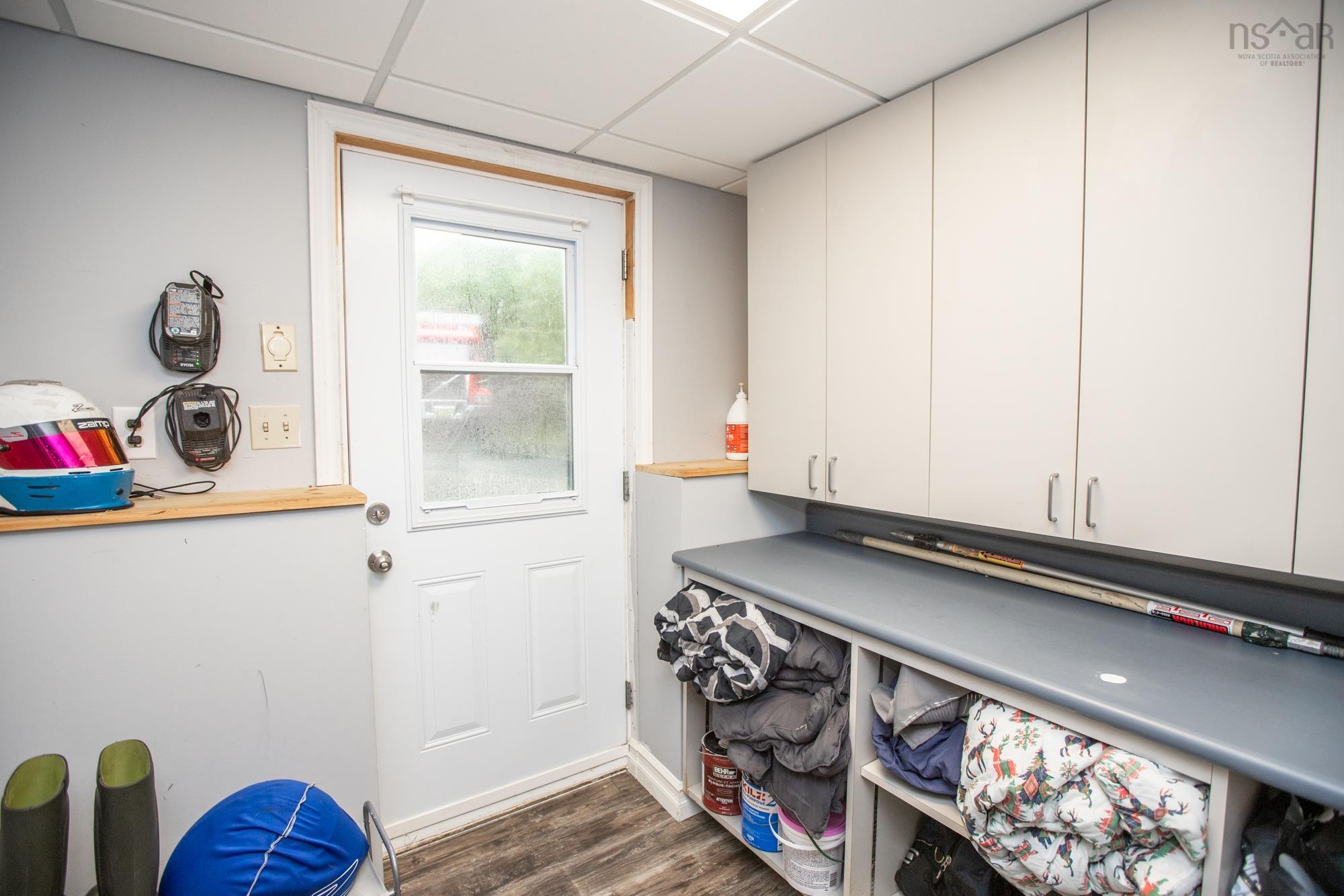 58 Delmerle Drive photo #24