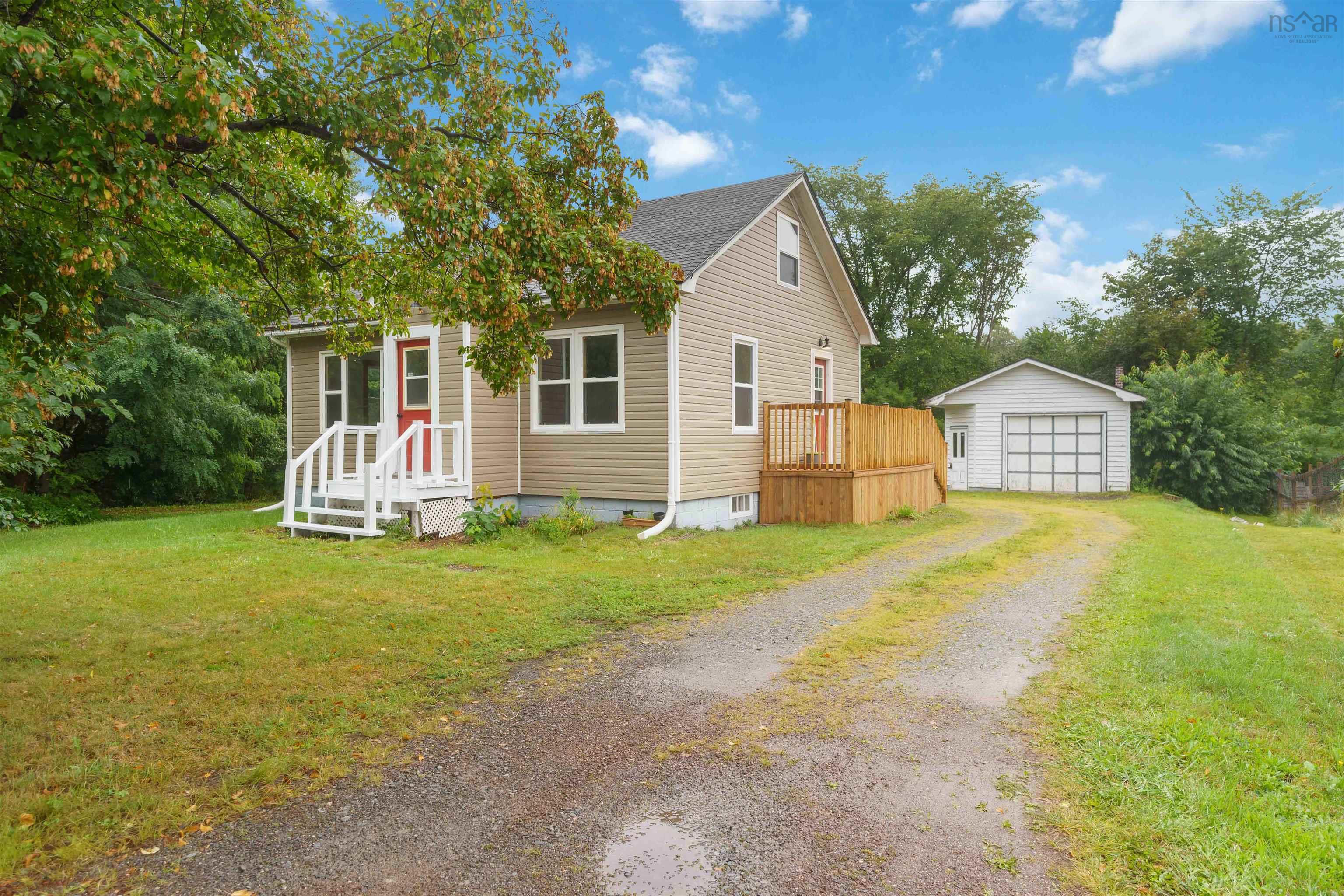 $349,900.00: 2630 Highway 1, Aylesford
