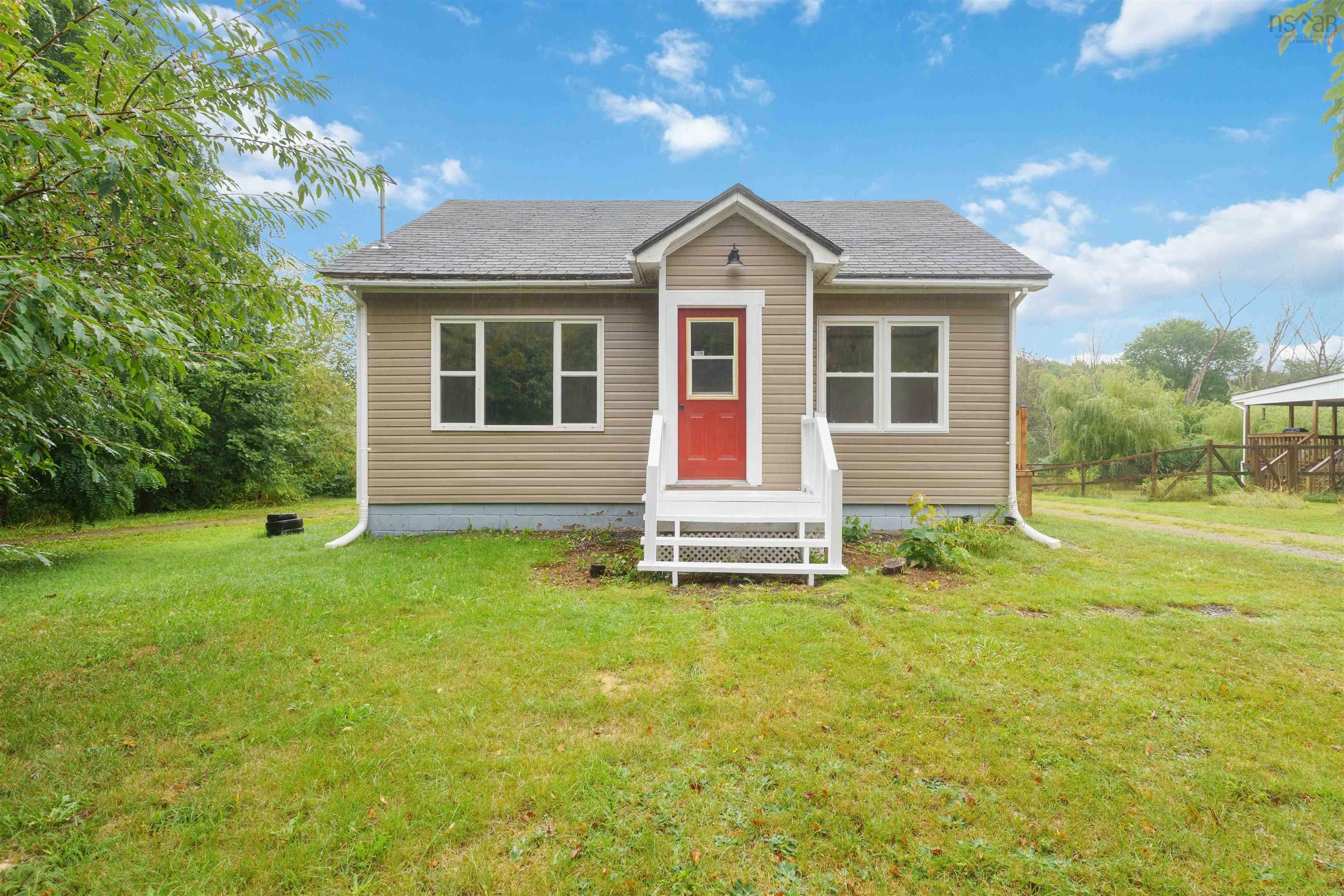 $349,900.00: 2630 Highway 1, Aylesford