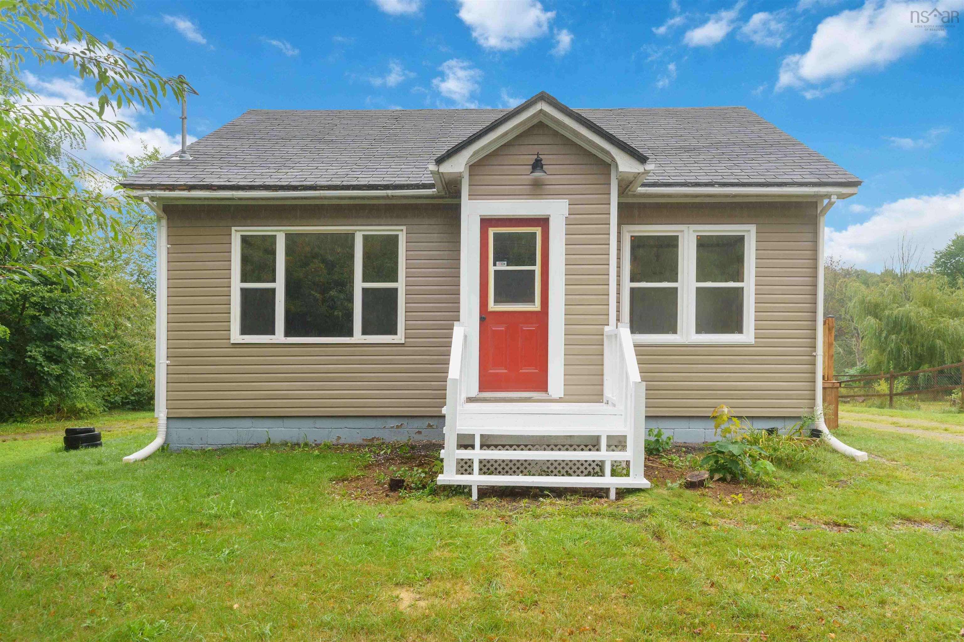 $349,900.00: 2630 Highway 1, Aylesford