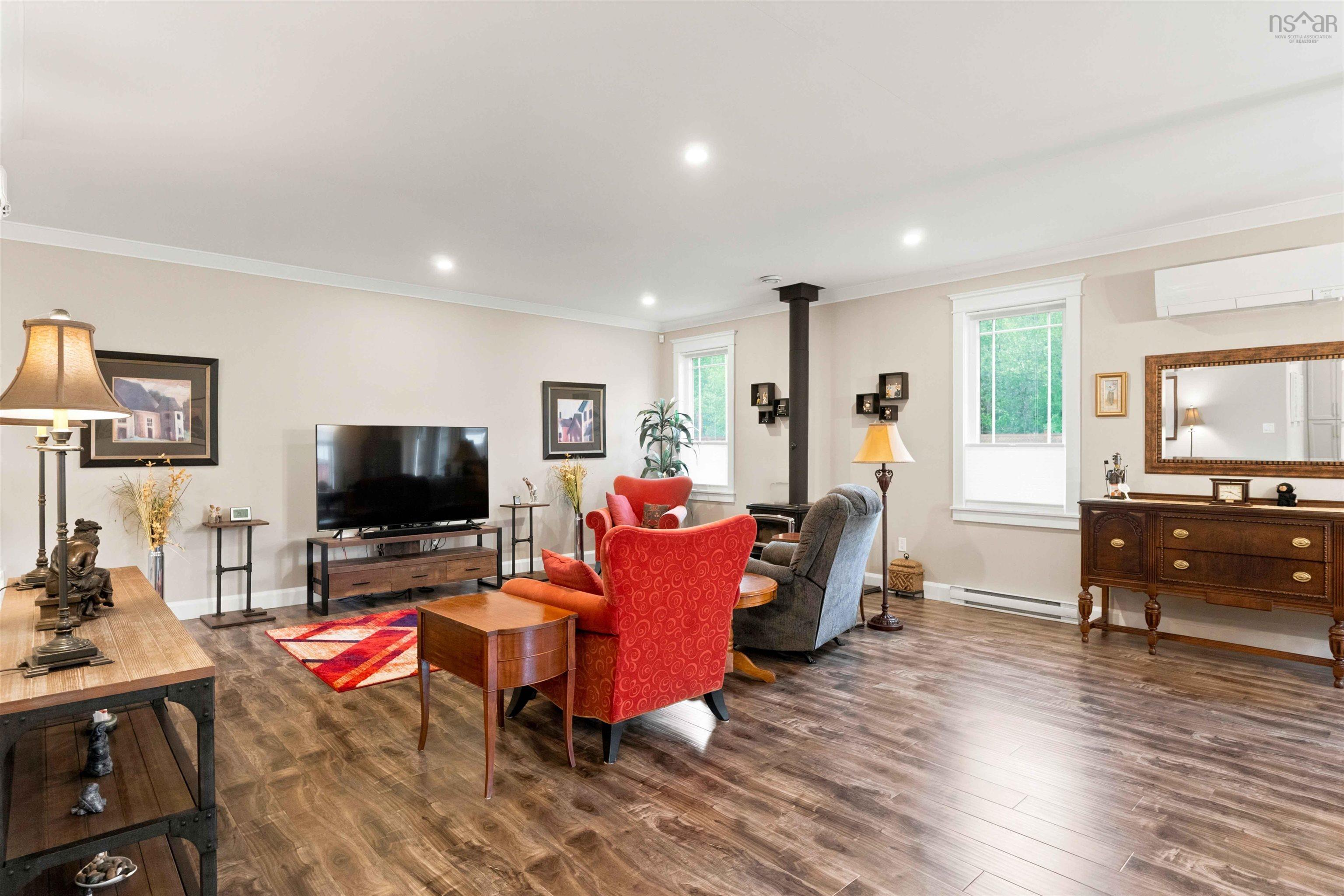 $689,000.00: 14 Marilyn Court, Kingston
