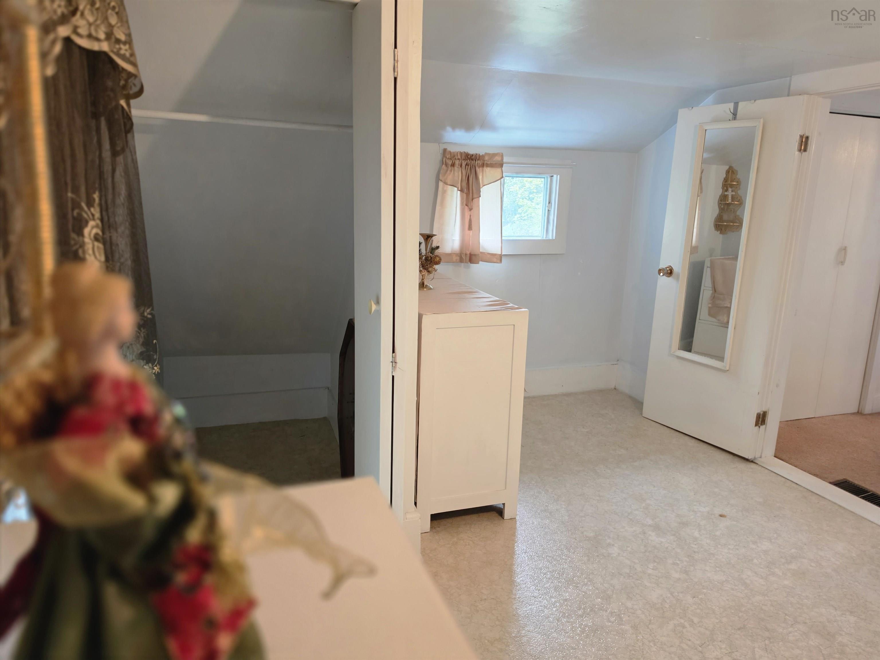 $140,000.00: 5176 Hwy 201, West Paradise