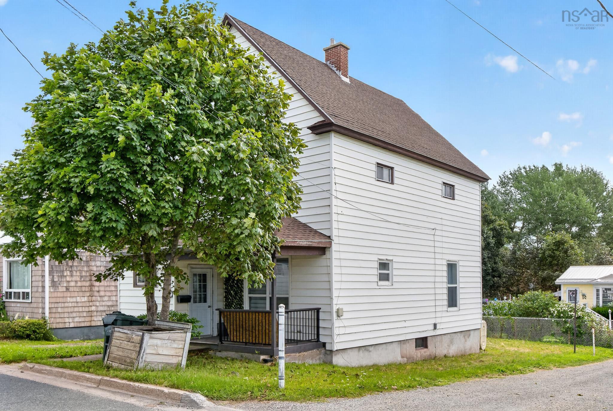 $239,900.00: 31 Marconi Street, Glace Bay