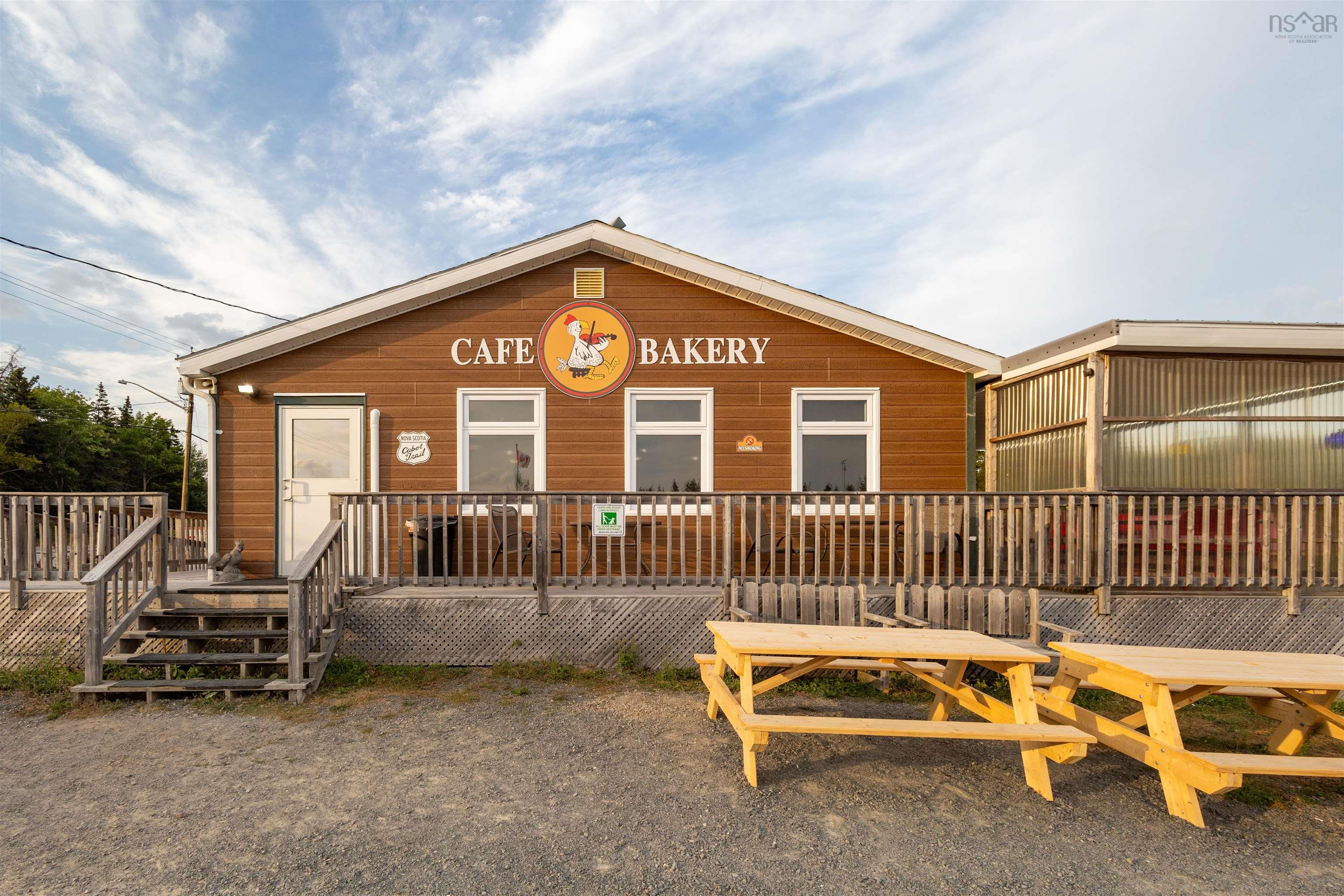 $1,100,000.00: 45073 Cabot Trail, North Shore