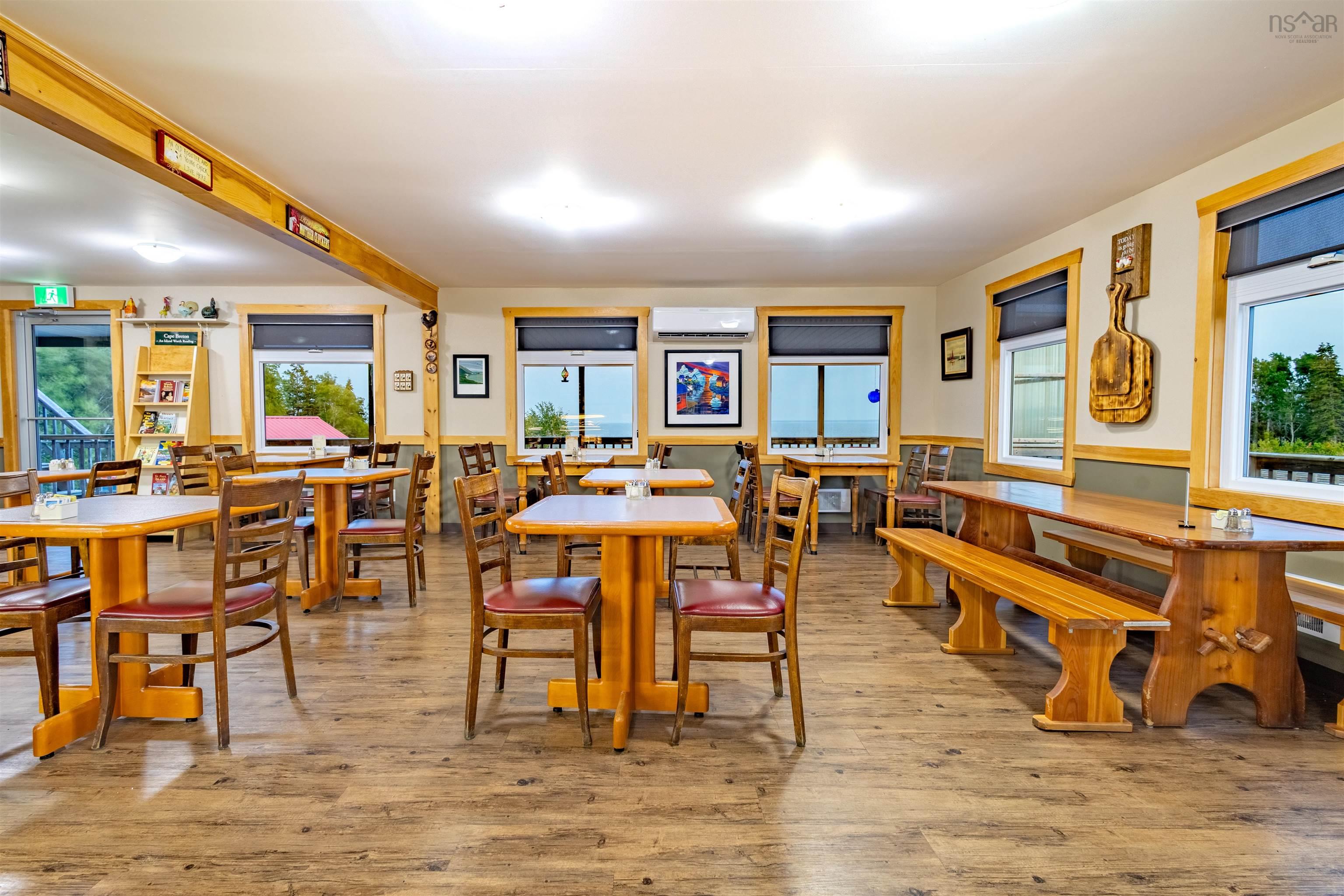 $1,100,000.00: 45073 Cabot Trail, North Shore
