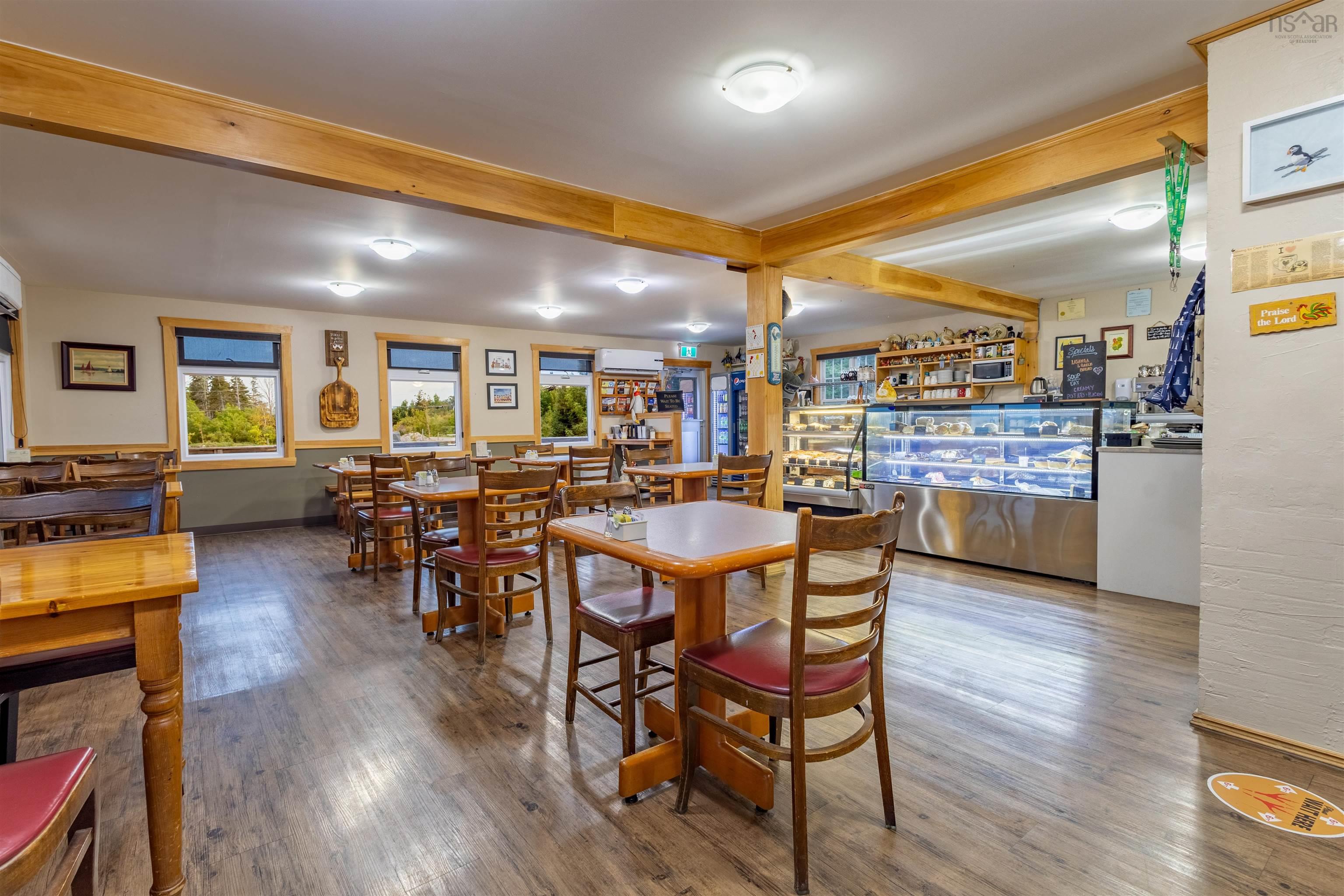$1,100,000.00: 45073 Cabot Trail, North Shore