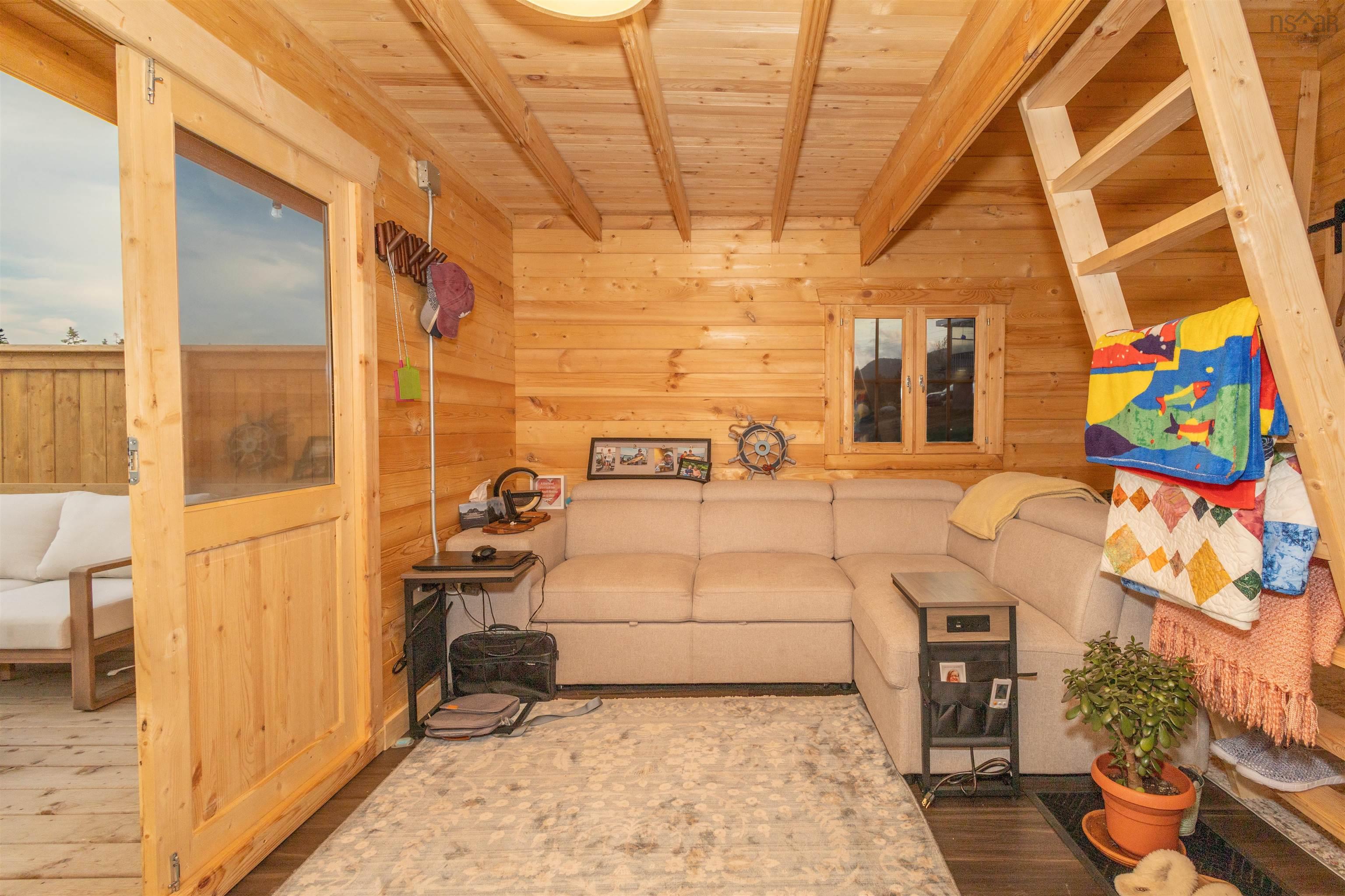 $1,100,000.00: 45073 Cabot Trail, North Shore