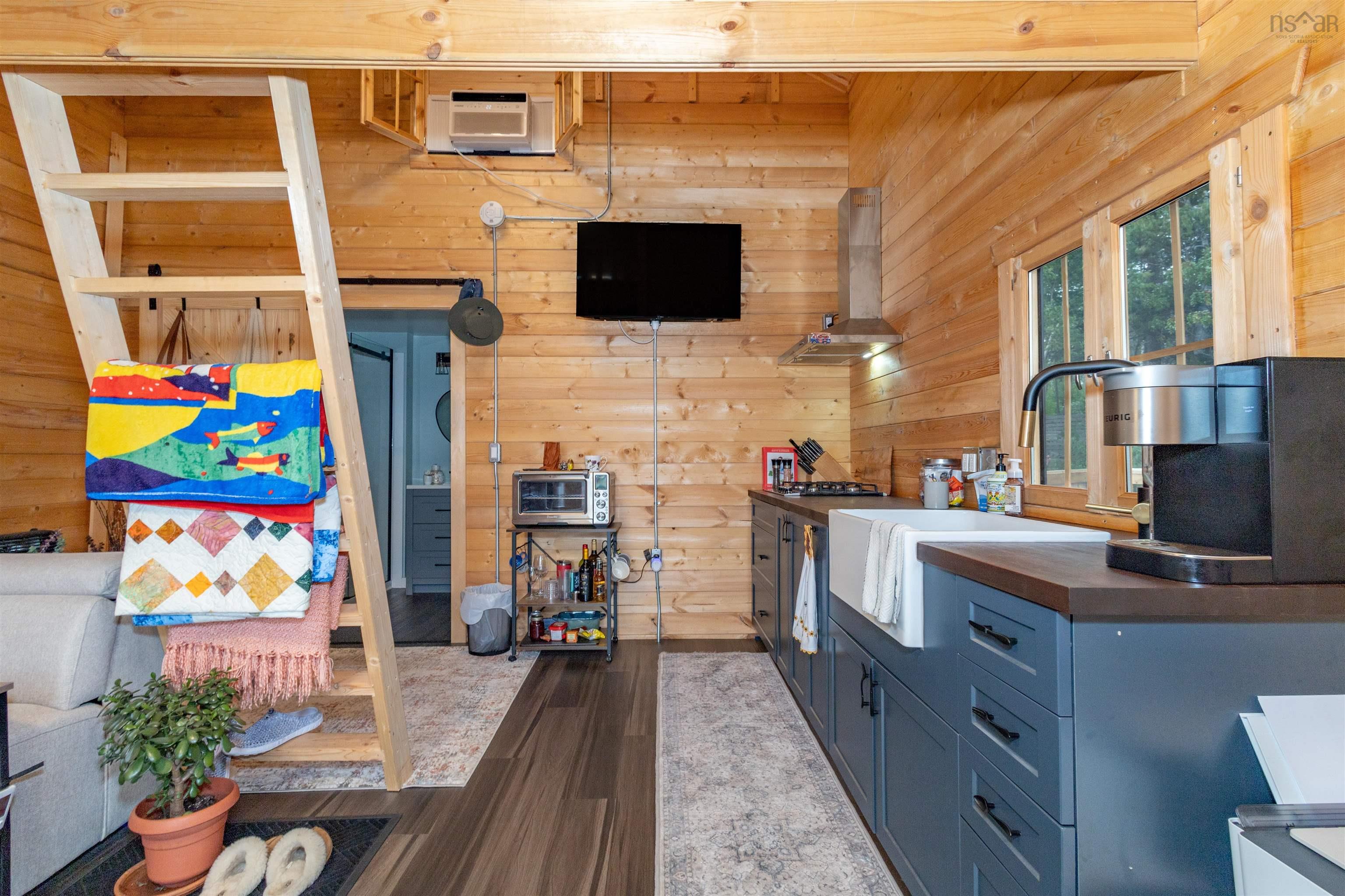 $1,100,000.00: 45073 Cabot Trail, North Shore