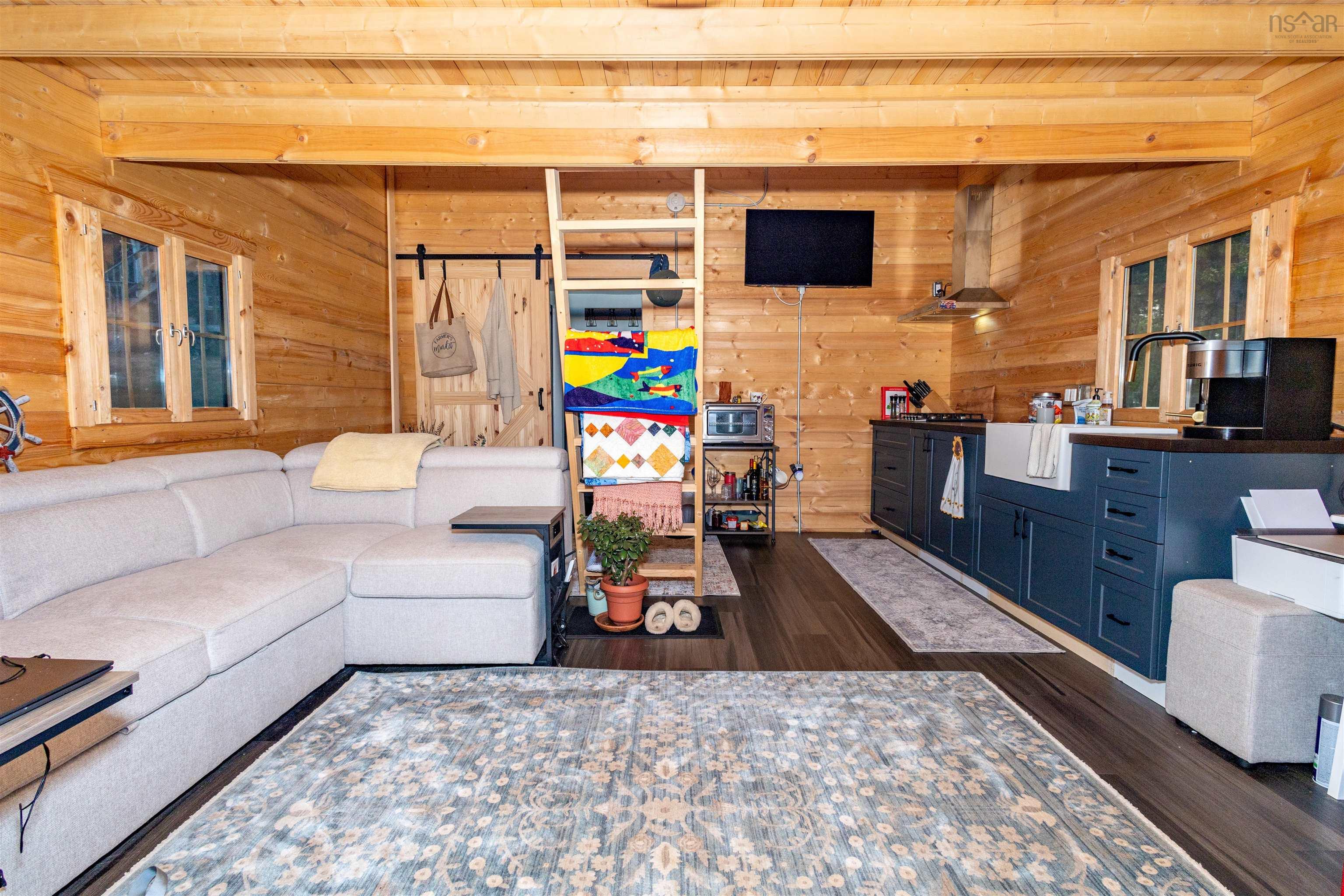 $1,100,000.00: 45073 Cabot Trail, North Shore