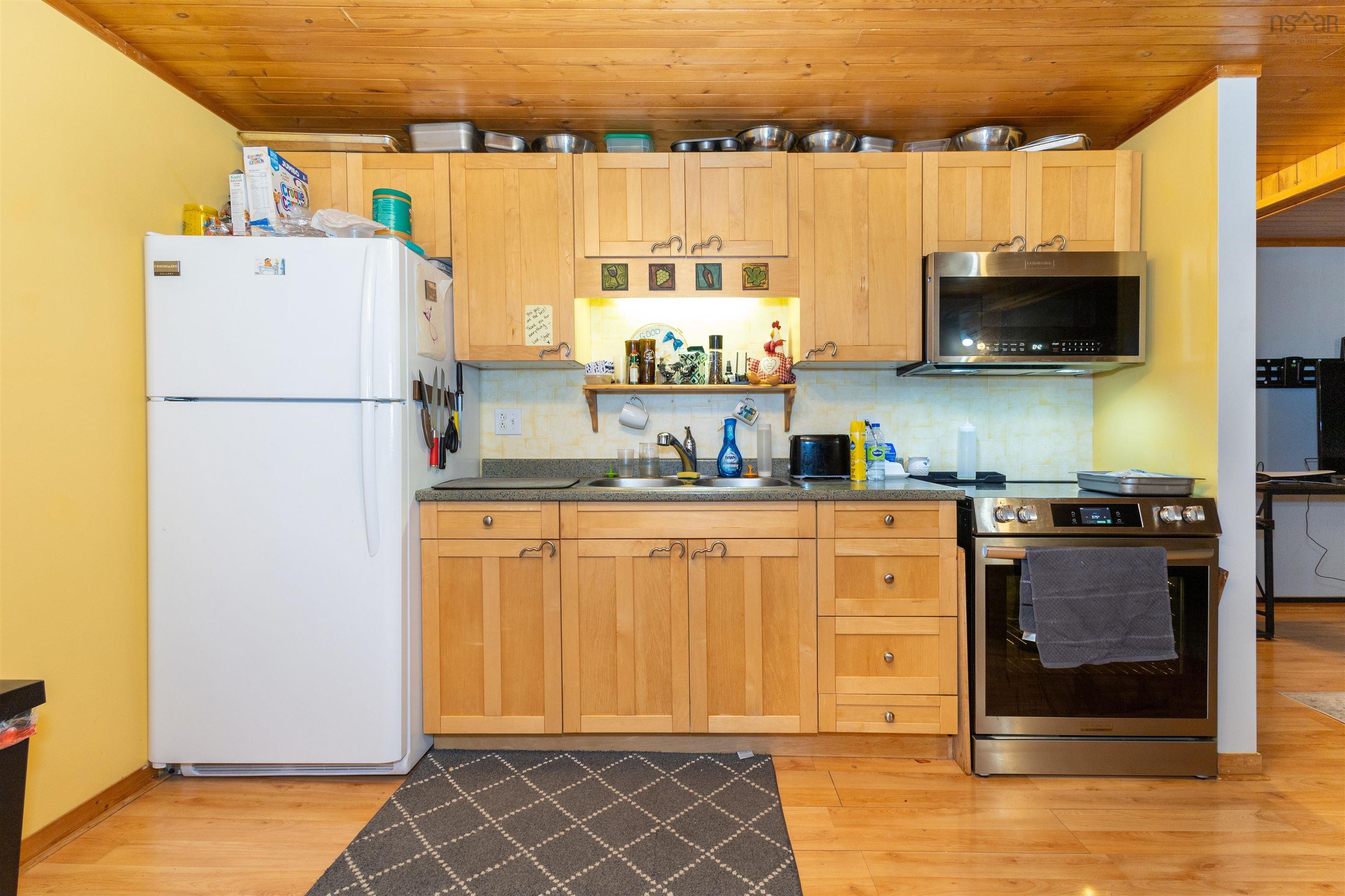 $1,100,000.00: 45073 Cabot Trail, North Shore