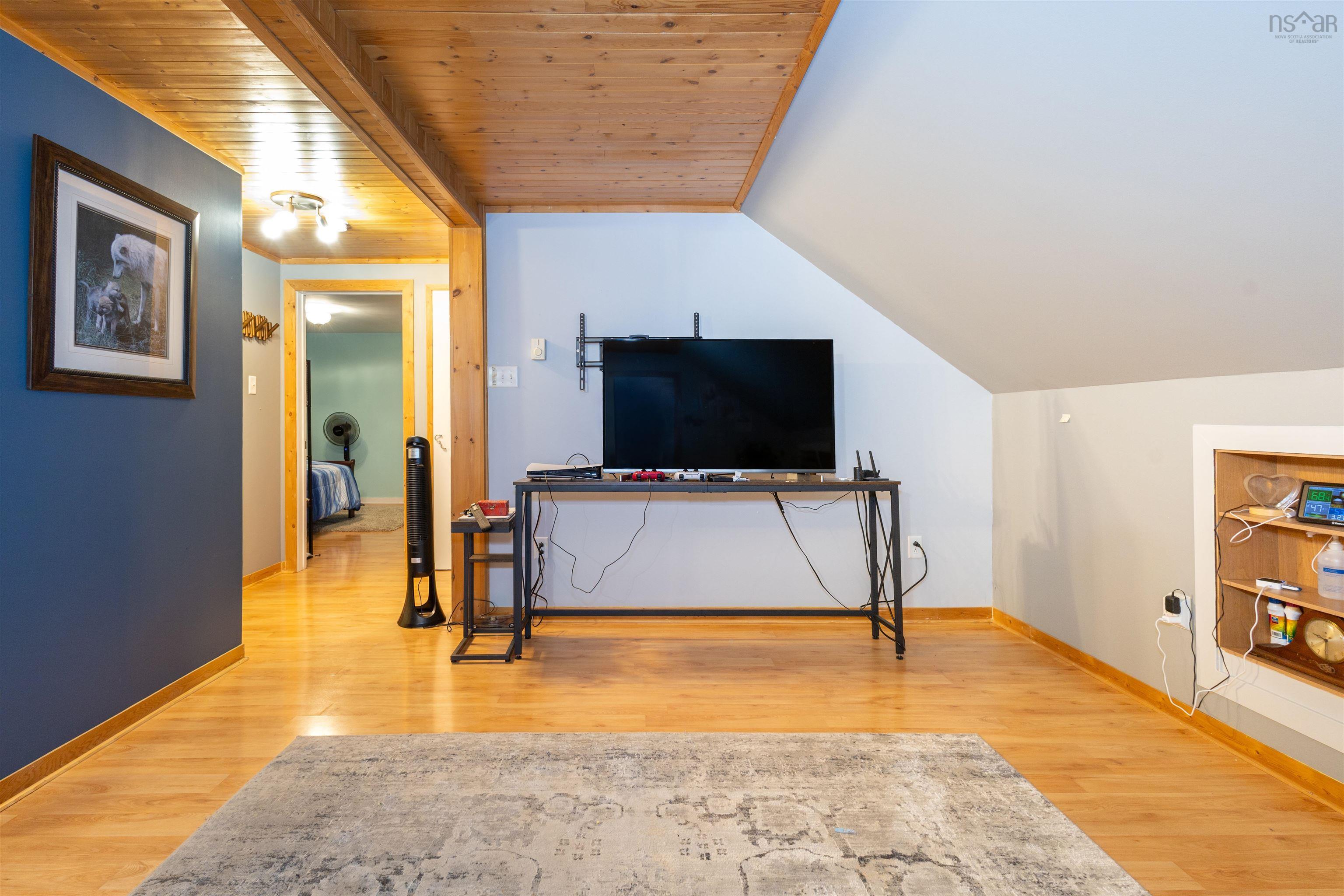 $1,100,000.00: 45073 Cabot Trail, North Shore