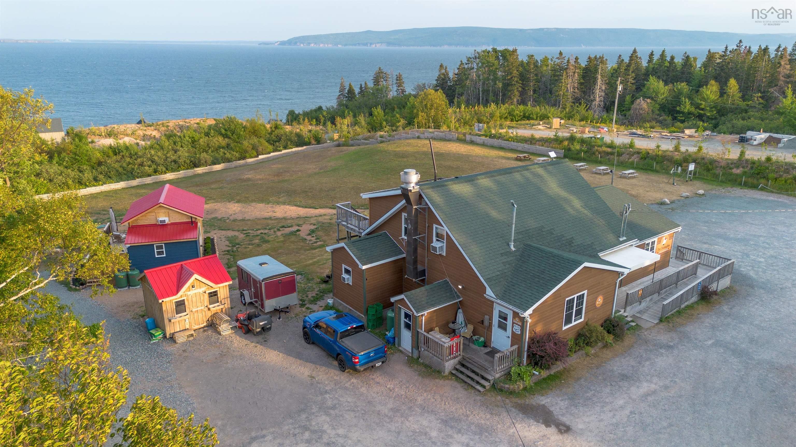 $1,100,000.00: 45073 Cabot Trail, North Shore