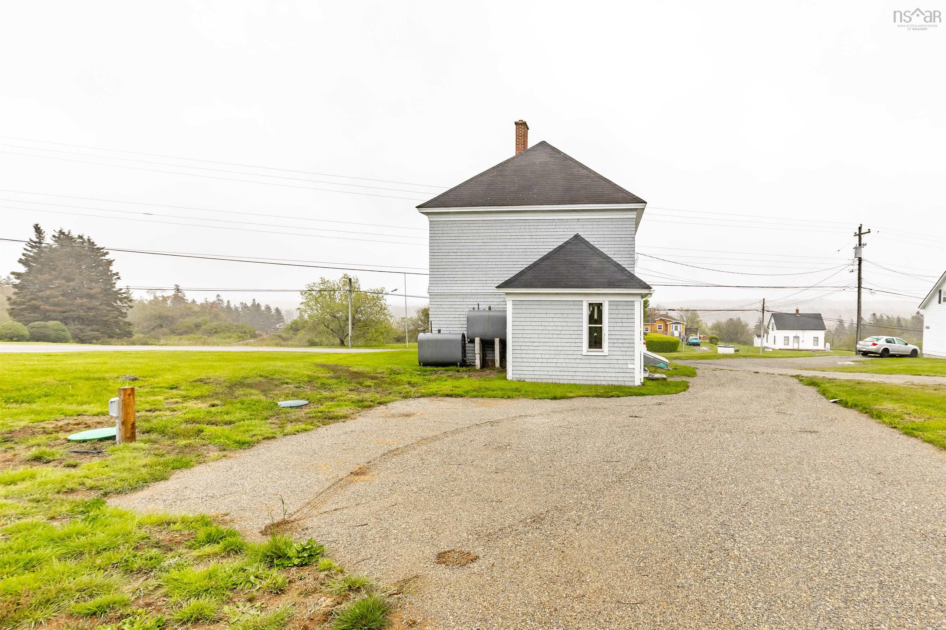 $199,000.00: 2917 308 Highway, Amiraults Hill
